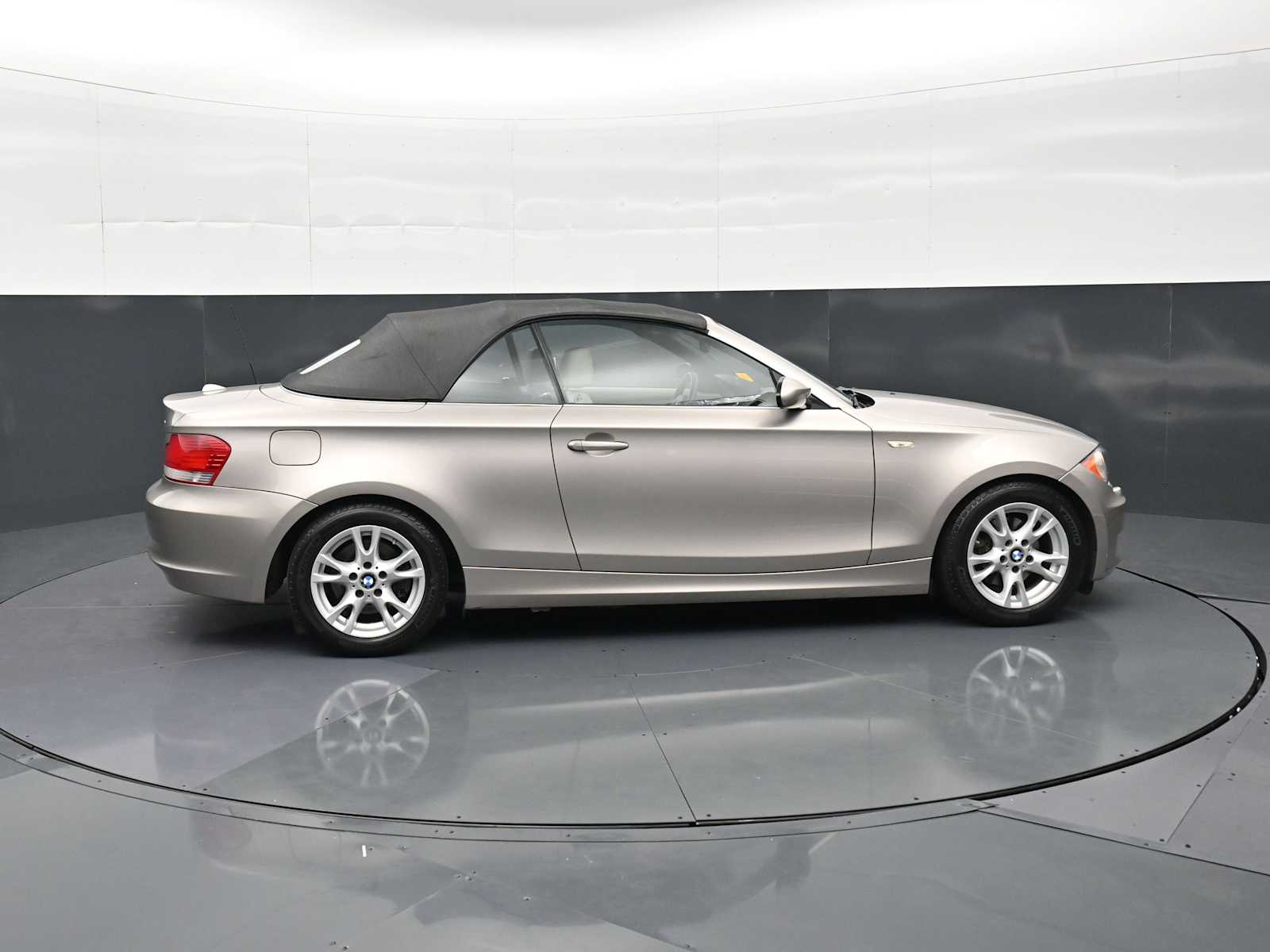 Thumbnail: 2008 BMW 1 Series - 4