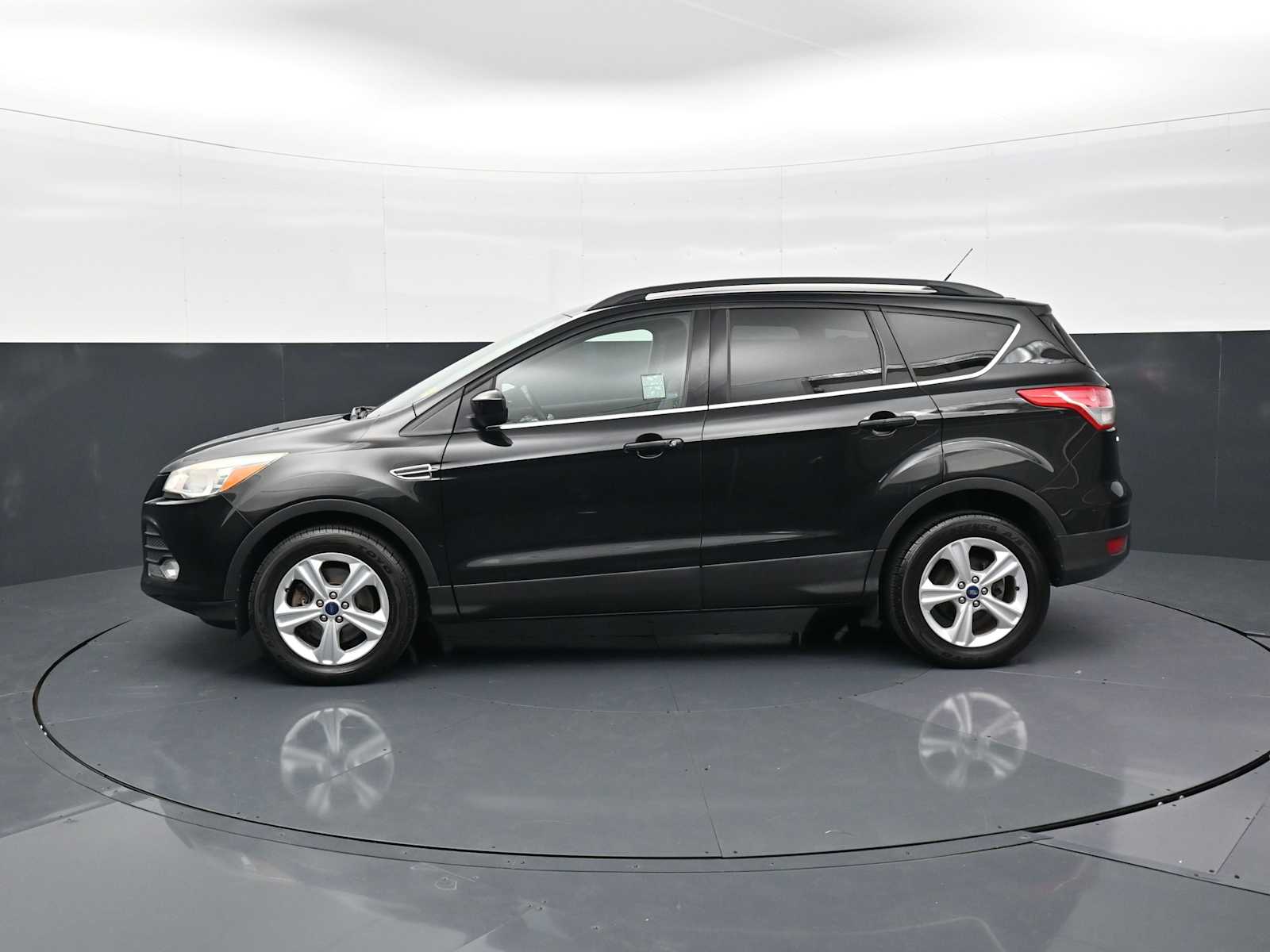 Thumbnail: 2014 Ford Escape - 8