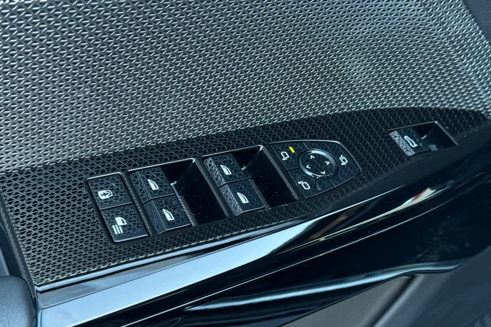 Thumbnail: 2023 BMW 7 Series - 13