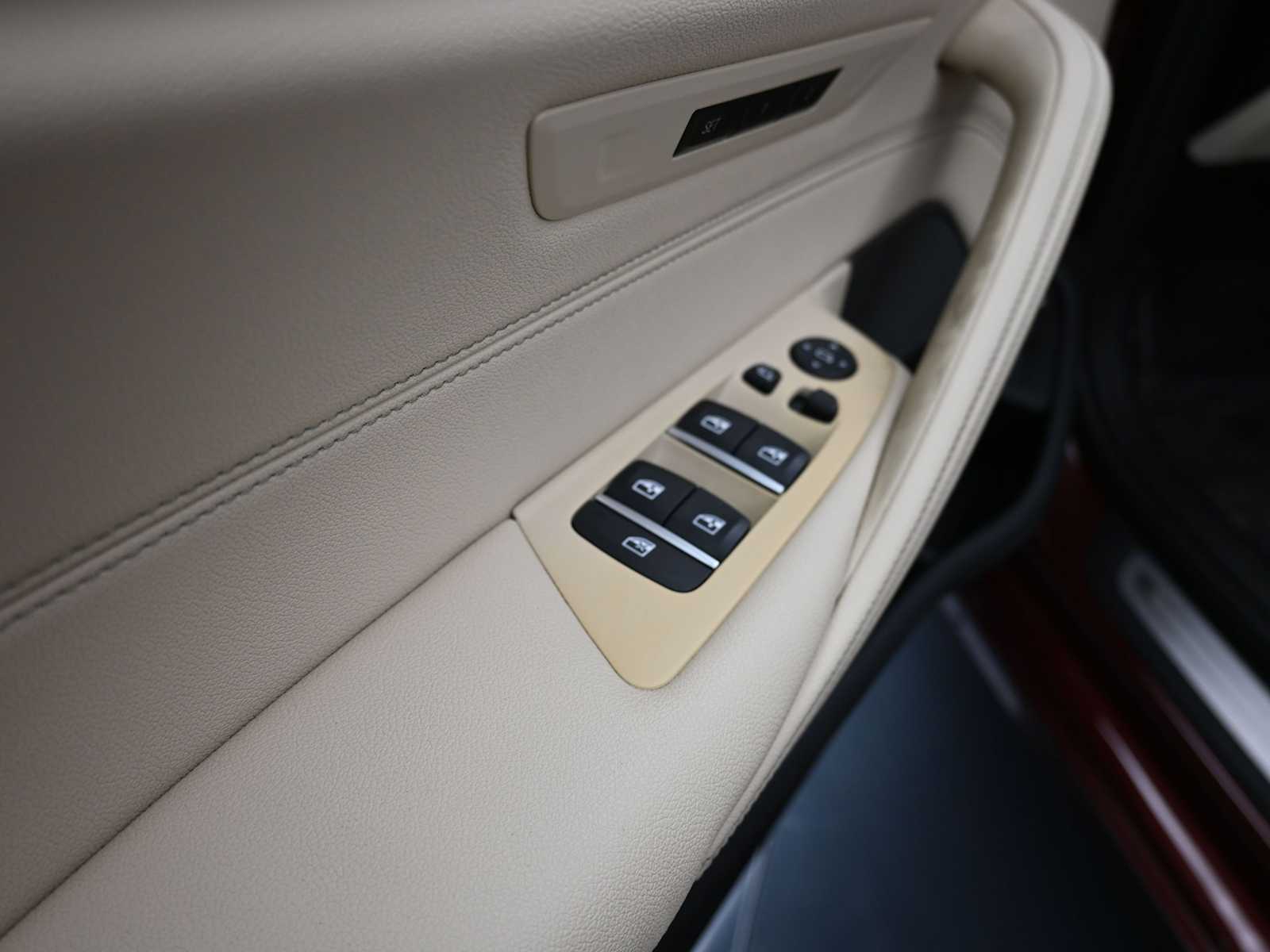 Thumbnail: 2023 BMW 5 Series - 9