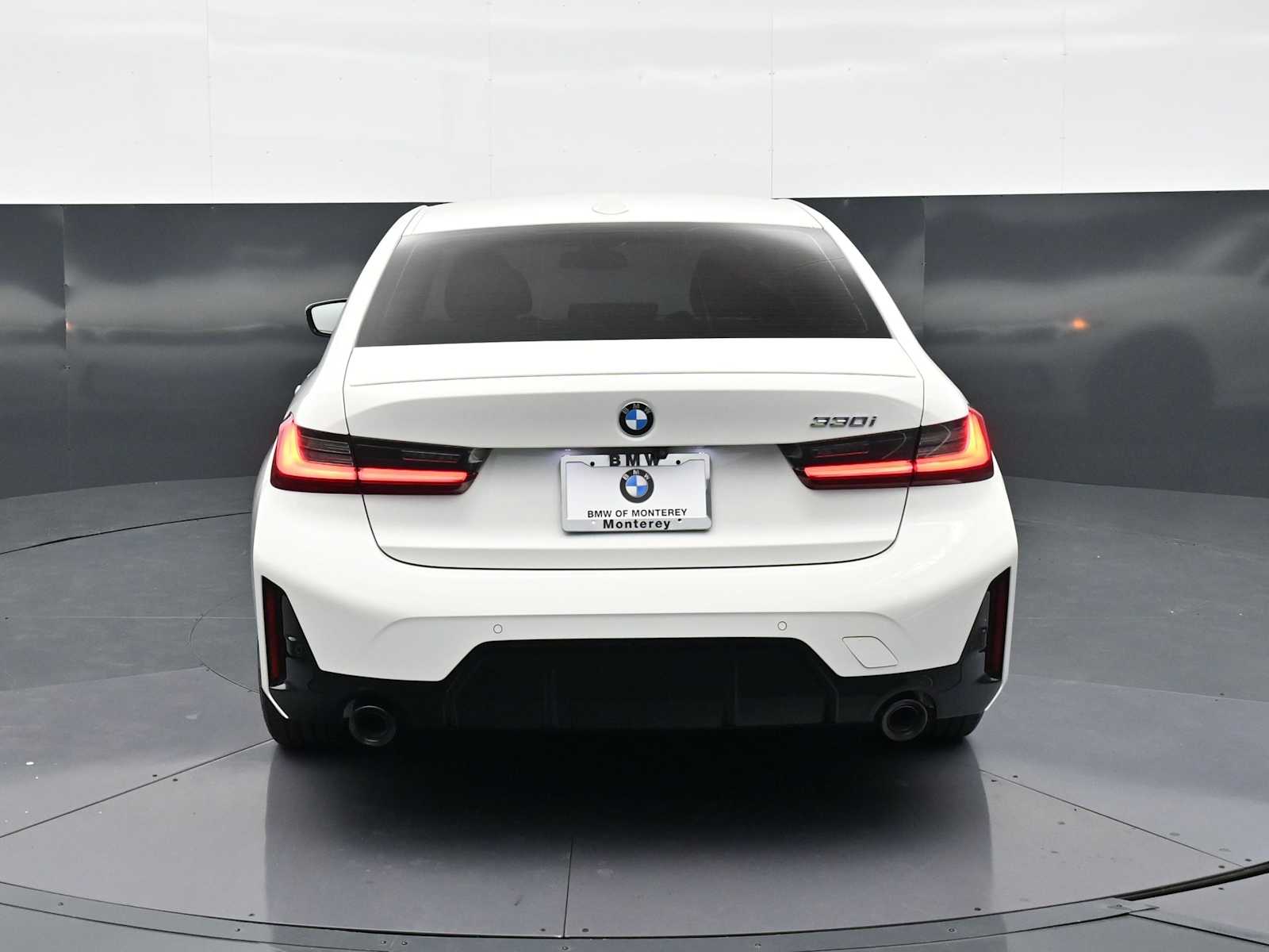 Thumbnail: 2024 BMW 3 Series - 6