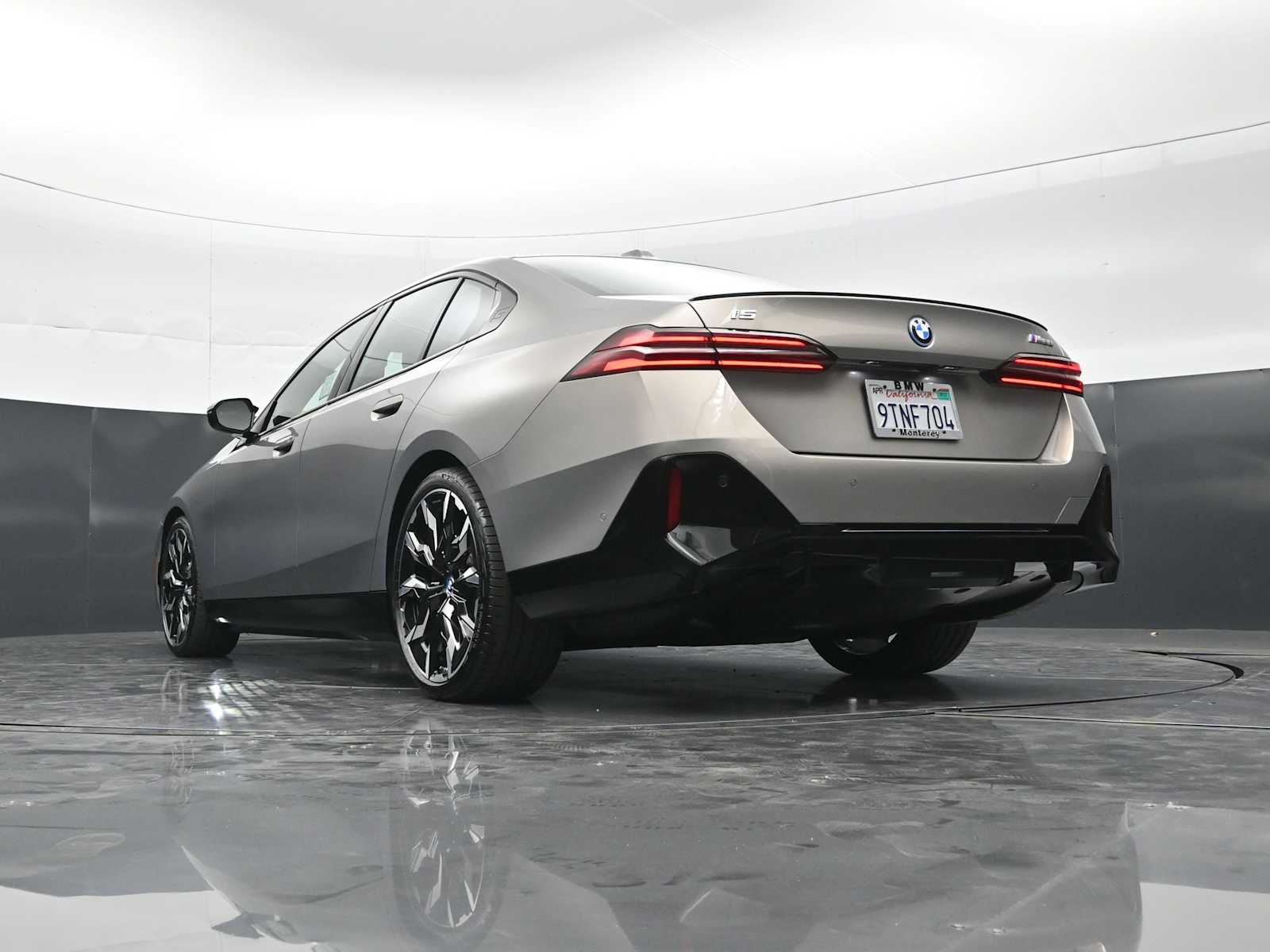 2024 BMW i5 M60 - Photo 31