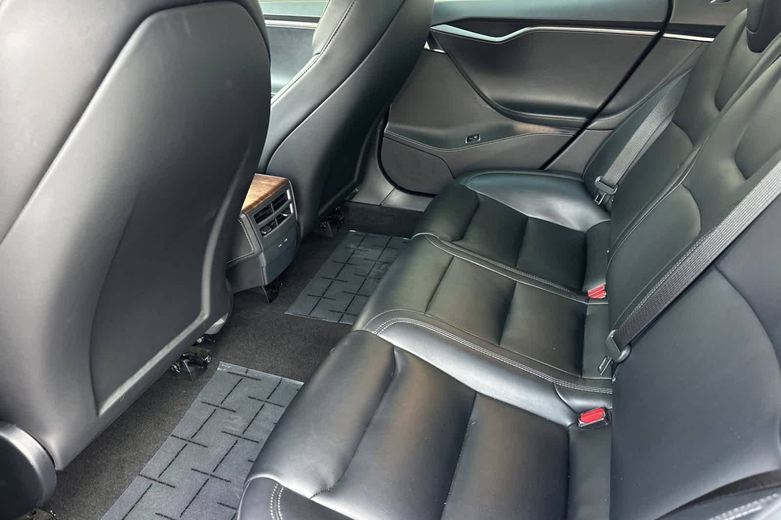 2020 Tesla Model S Long Range photo 4