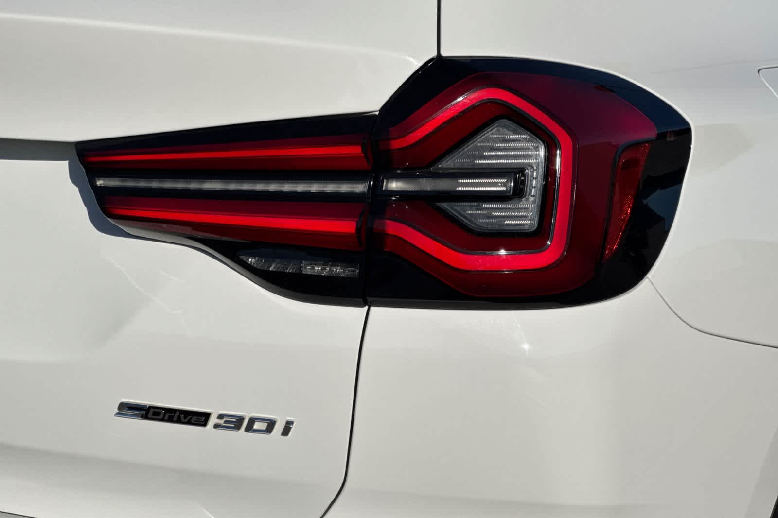 Thumbnail: 2023 BMW X3 - 32