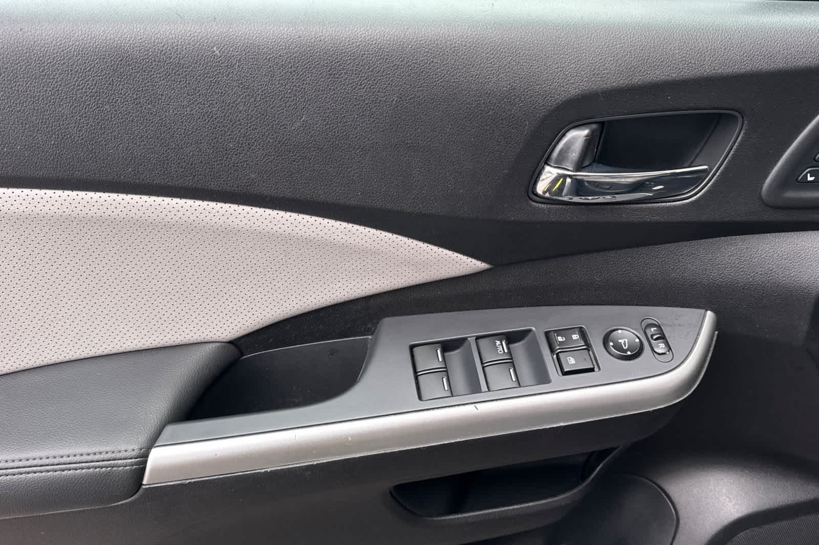 Thumbnail: 2016 Honda CR-V - 12