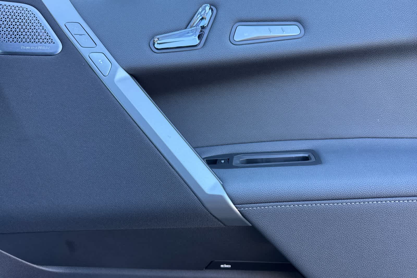 Thumbnail: 2026 BMW iX - 20