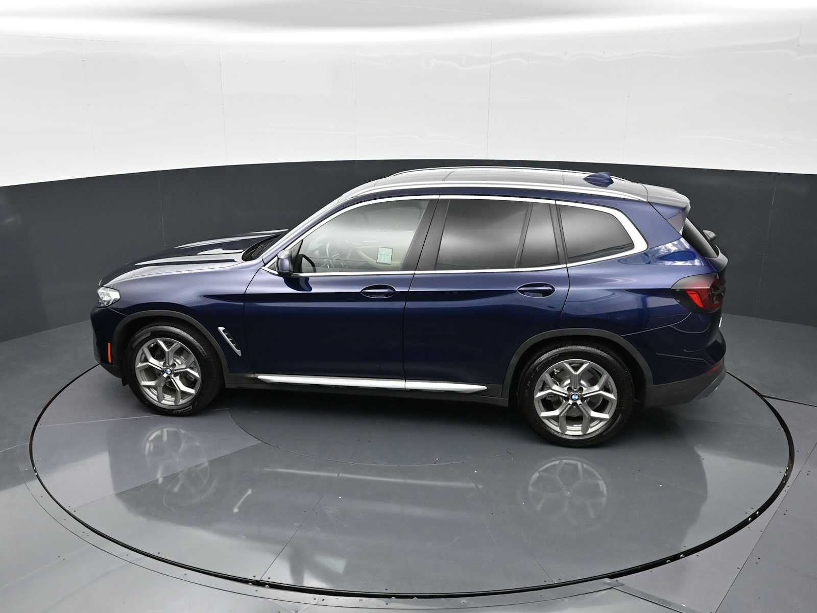 Thumbnail: 2022 BMW X3 - 23