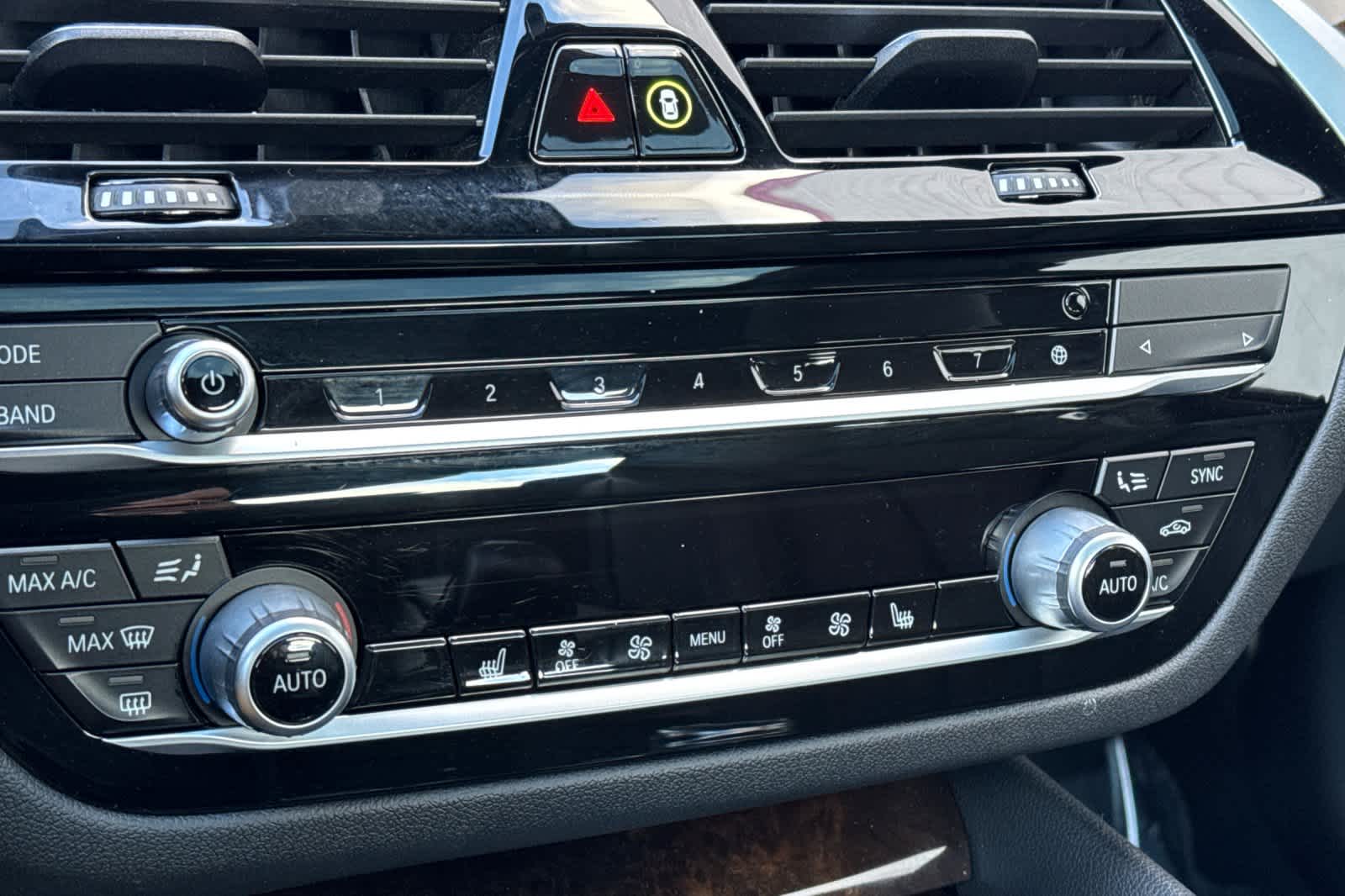 Thumbnail: 2020 BMW 5 Series - 22