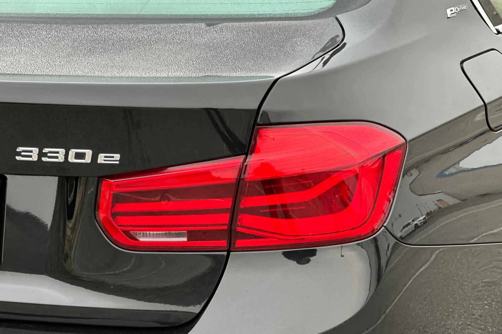 Thumbnail: 2017 BMW 3 Series - 32