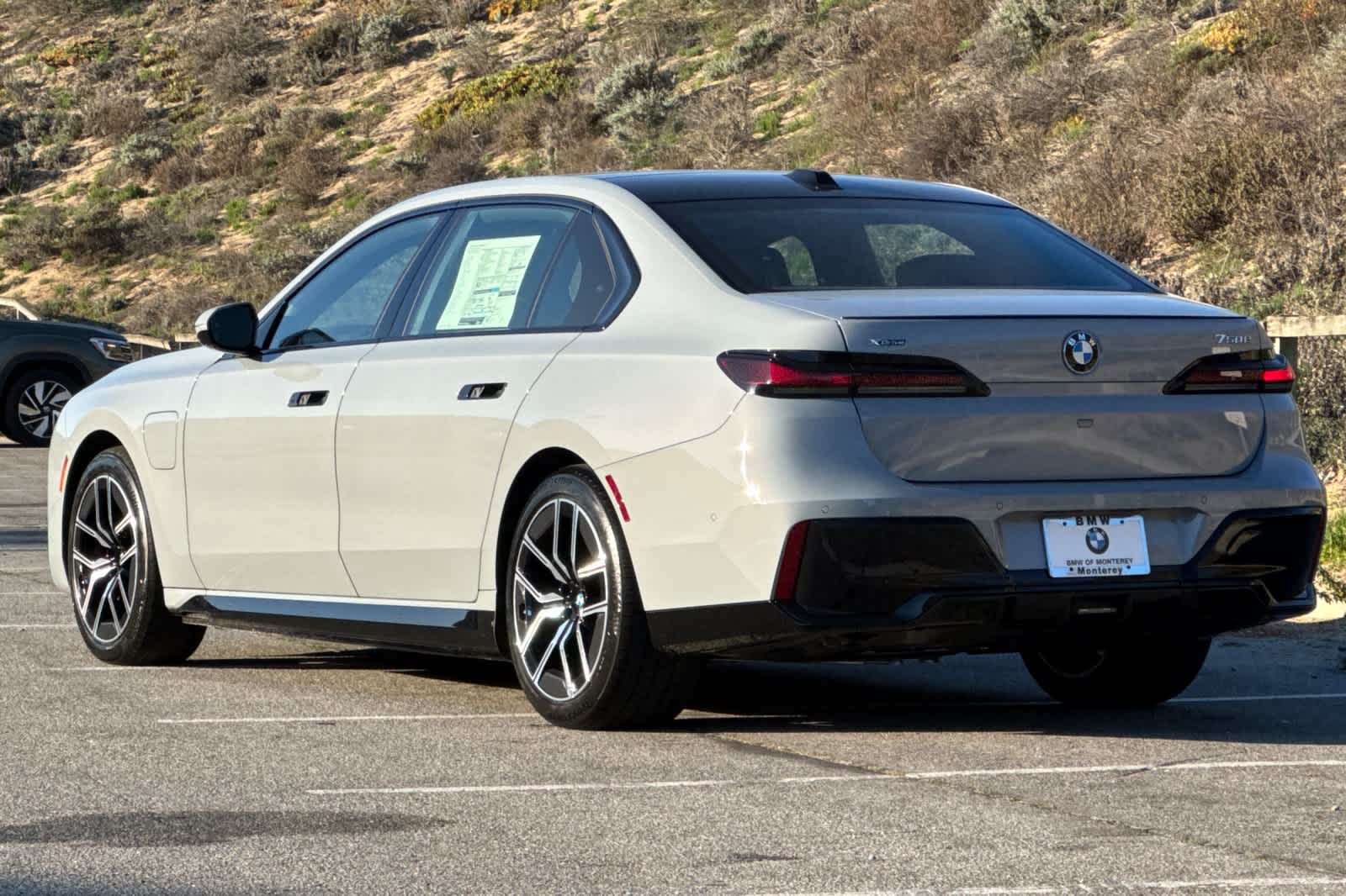 Thumbnail: 2026 BMW 7 Series - 6