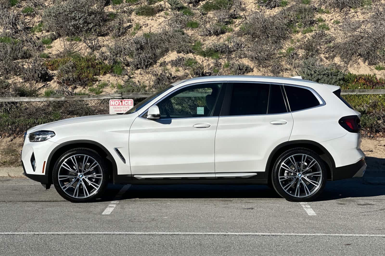 Thumbnail: 2023 BMW X3 - 10