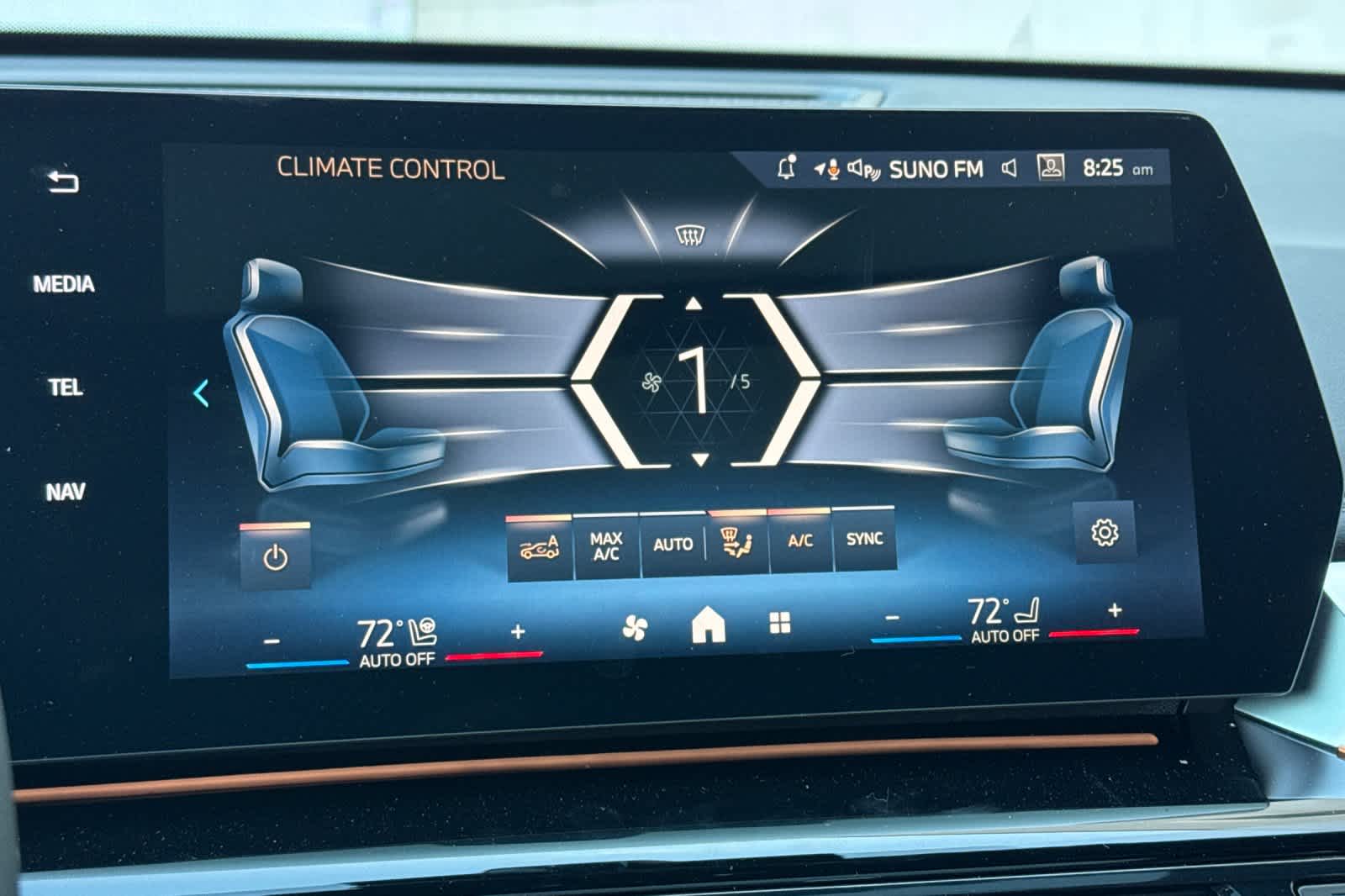 Thumbnail: 2026 BMW X1 - 24