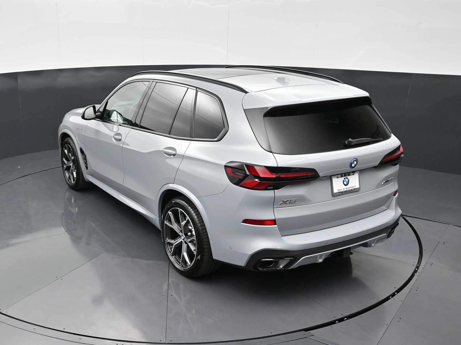 Thumbnail: 2026 BMW X5 - 23