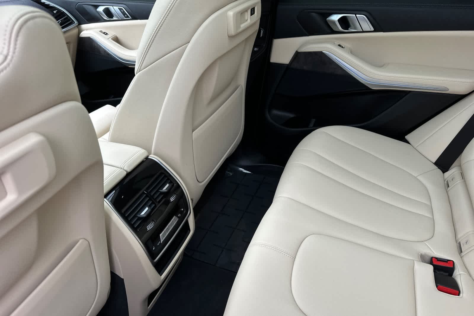 2022 Bmw X5 xDrive45e photo 2