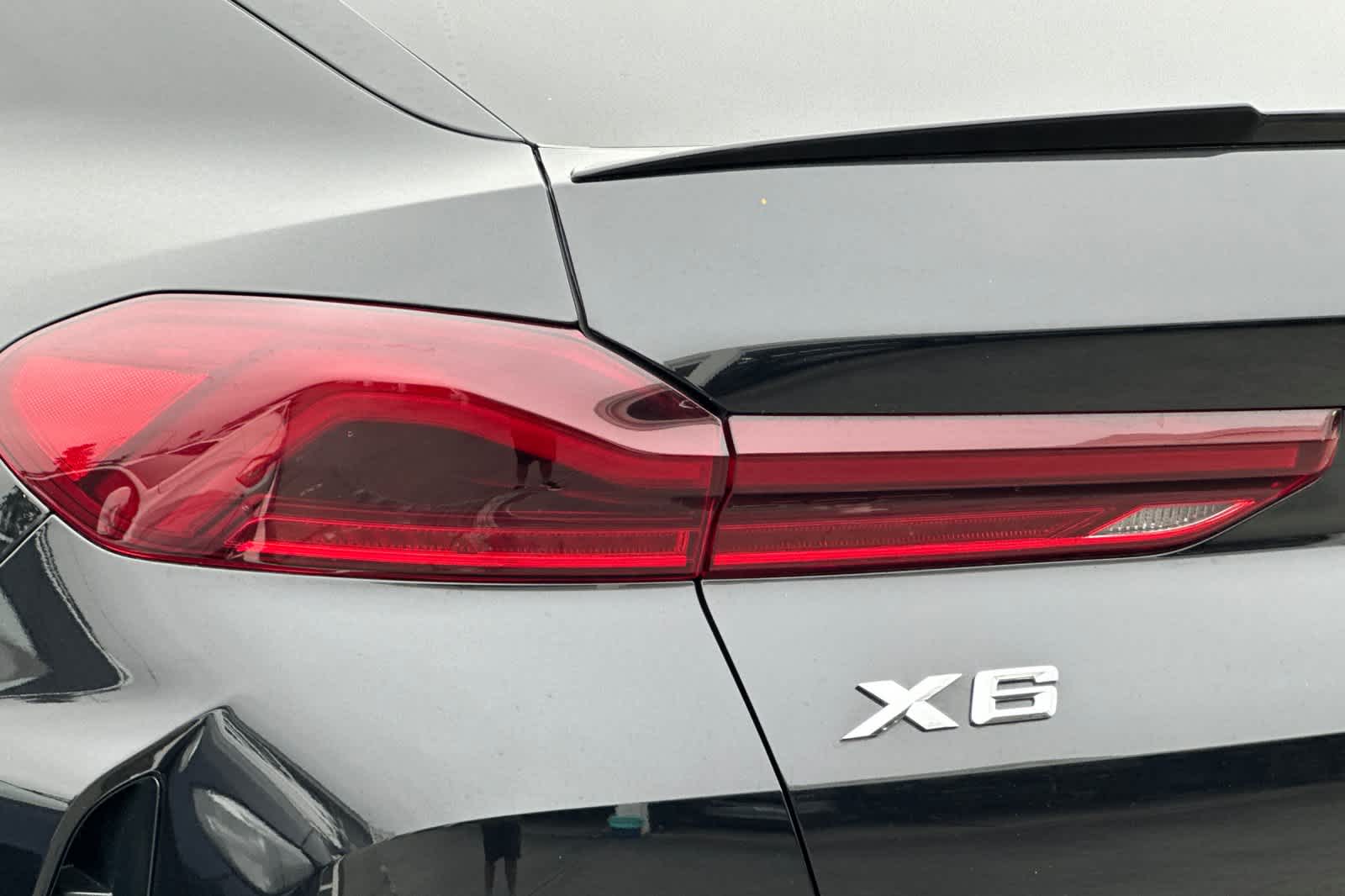 Thumbnail: 2021 BMW X6 - 14