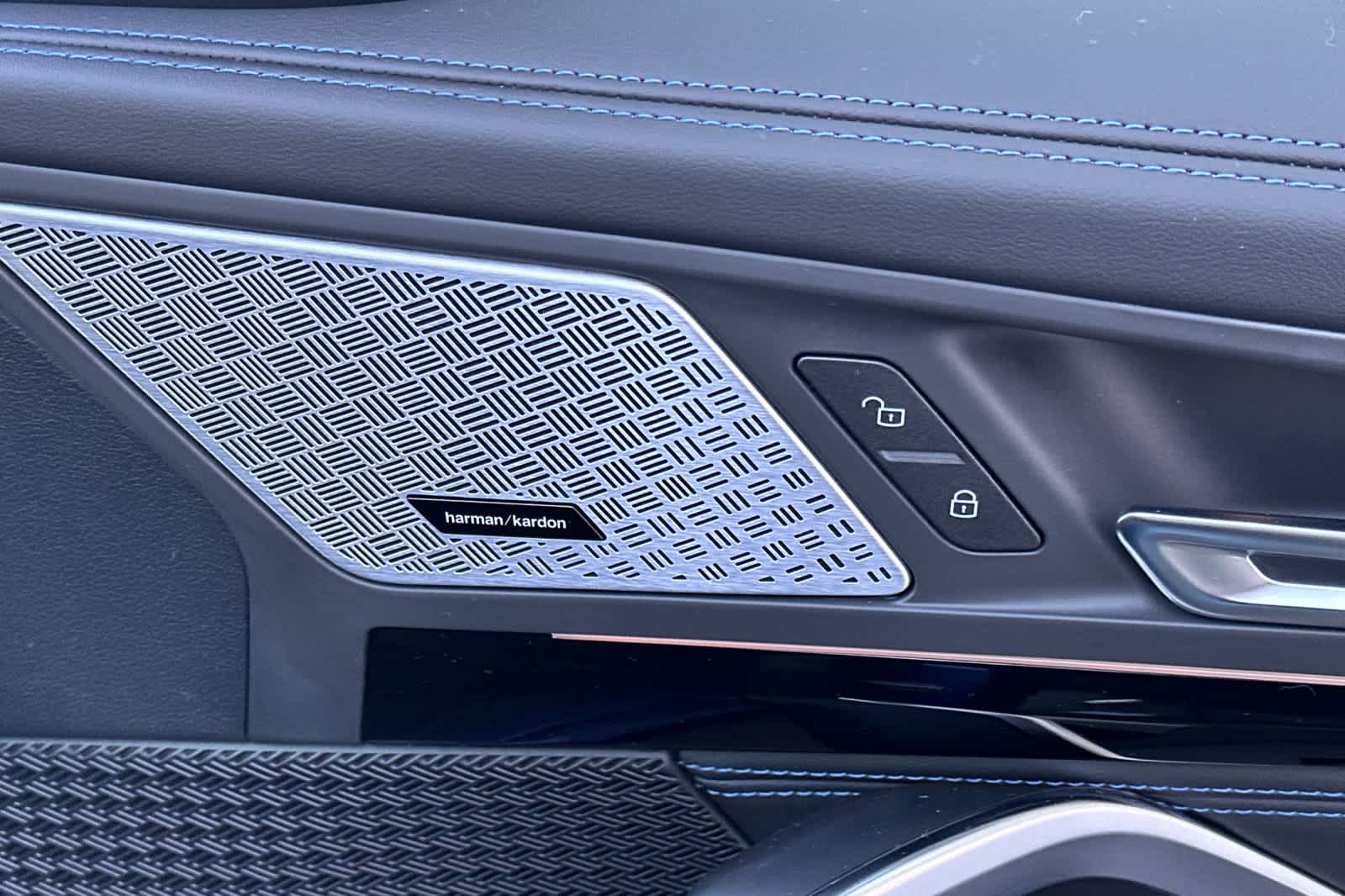 Thumbnail: 2025 BMW X1 - 20