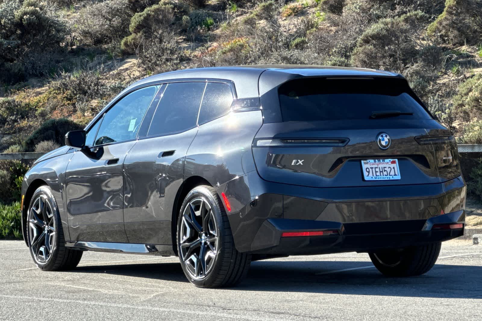 Thumbnail: 2025 BMW iX - 8