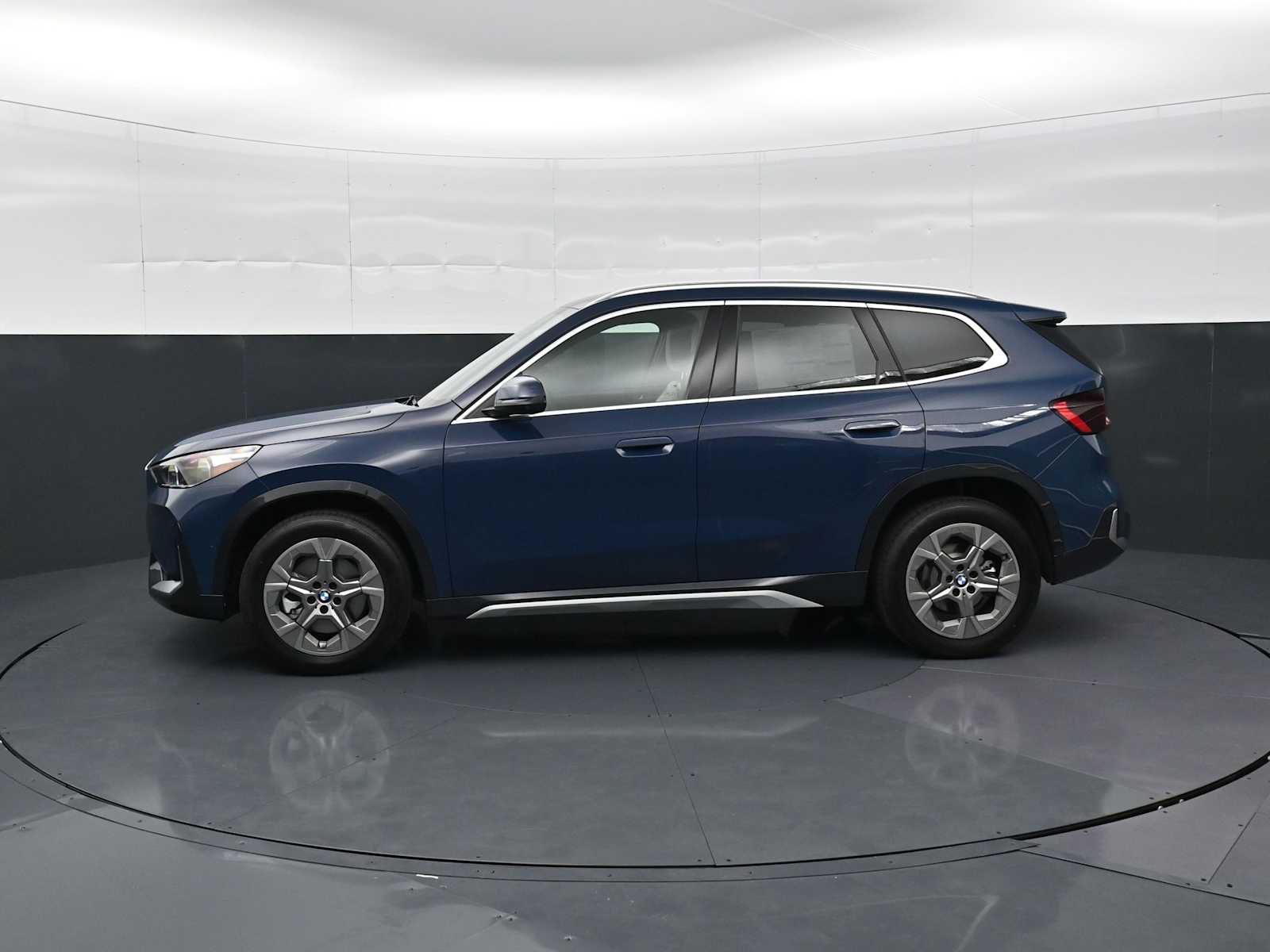Thumbnail: 2026 BMW X1 - 8