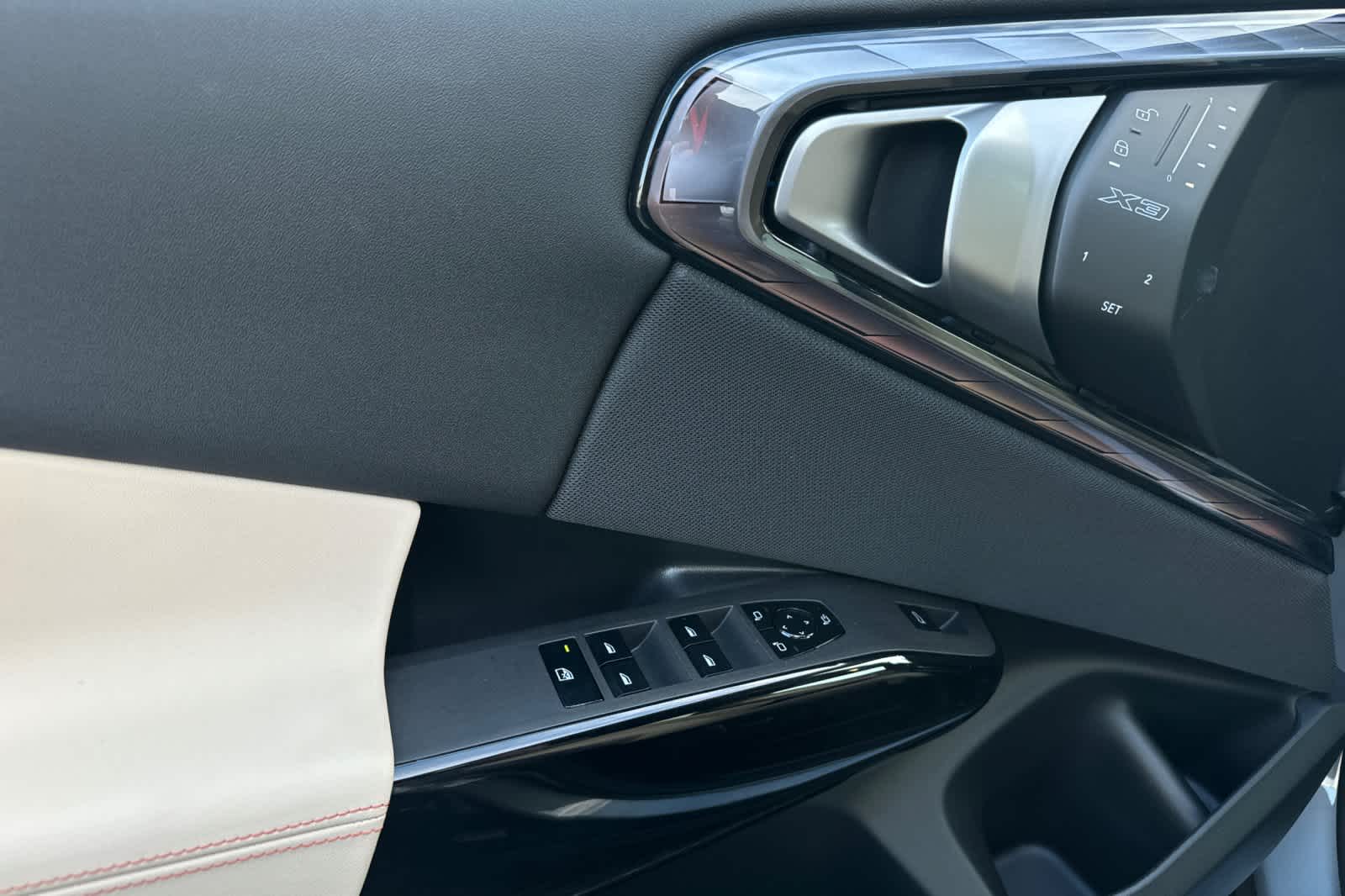 Thumbnail: 2026 BMW X3 - 13