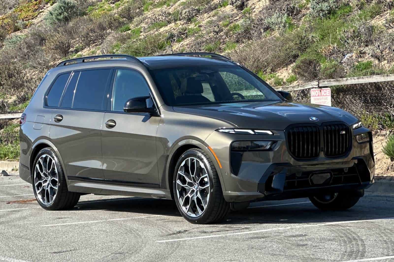Thumbnail: 2026 BMW X7 - 9