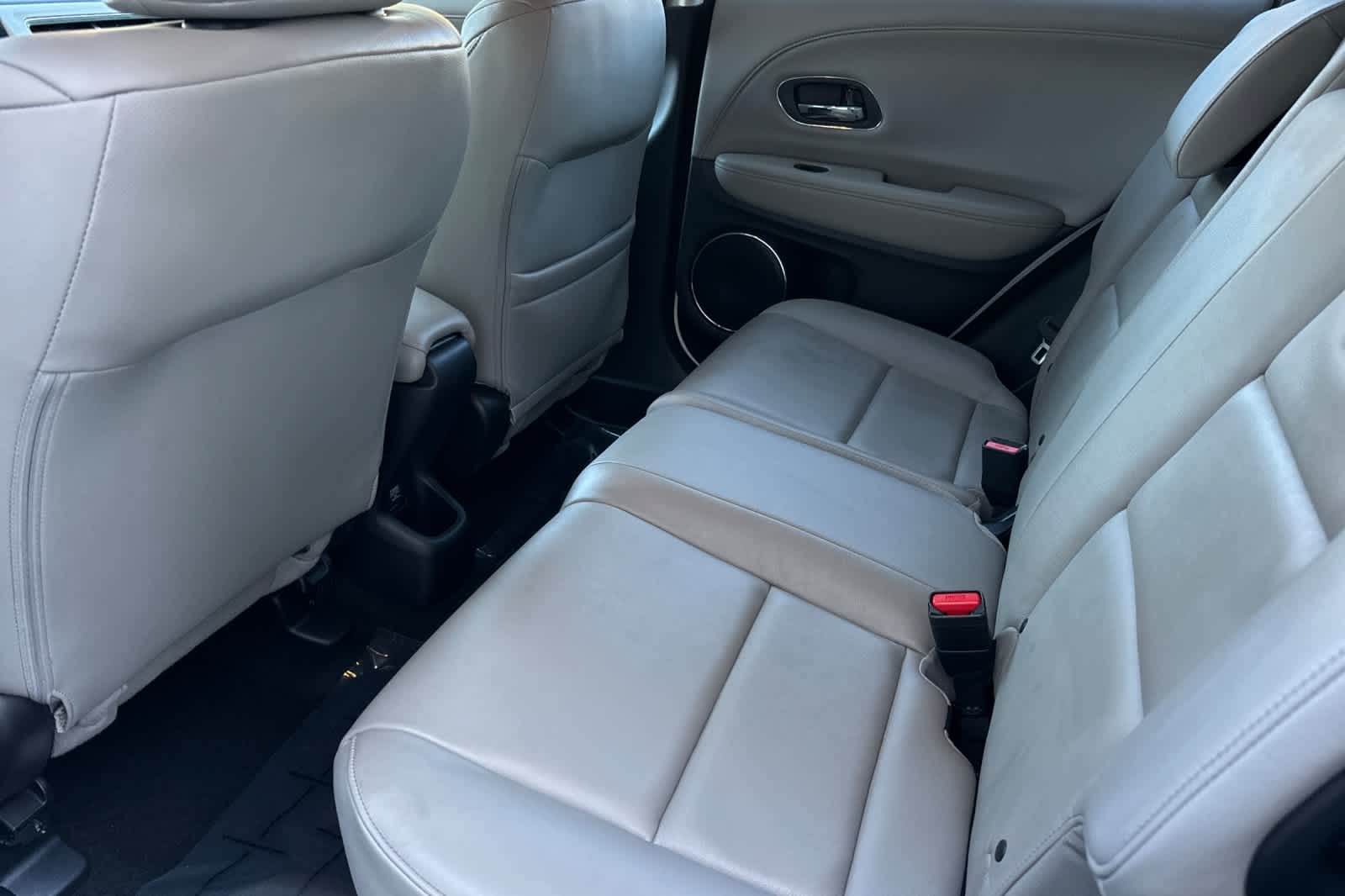 Thumbnail: 2017 Honda HR-V - 4