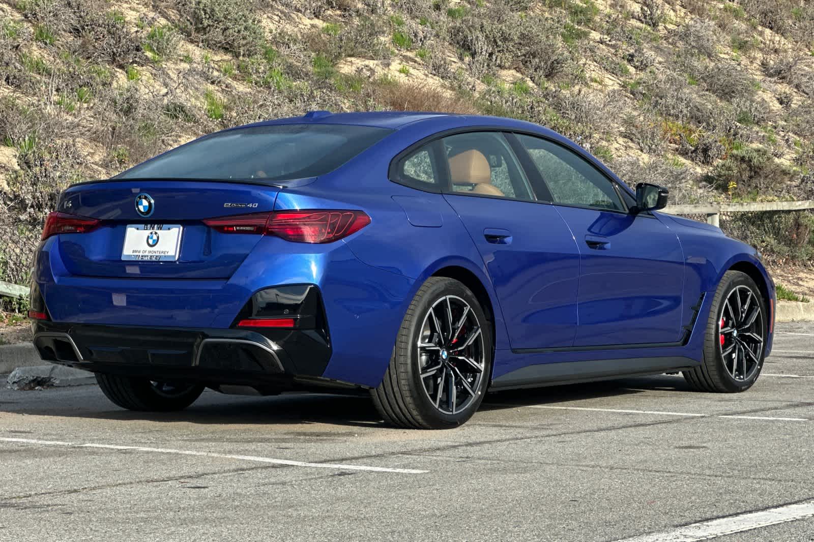 Thumbnail: 2025 BMW i4 - 2