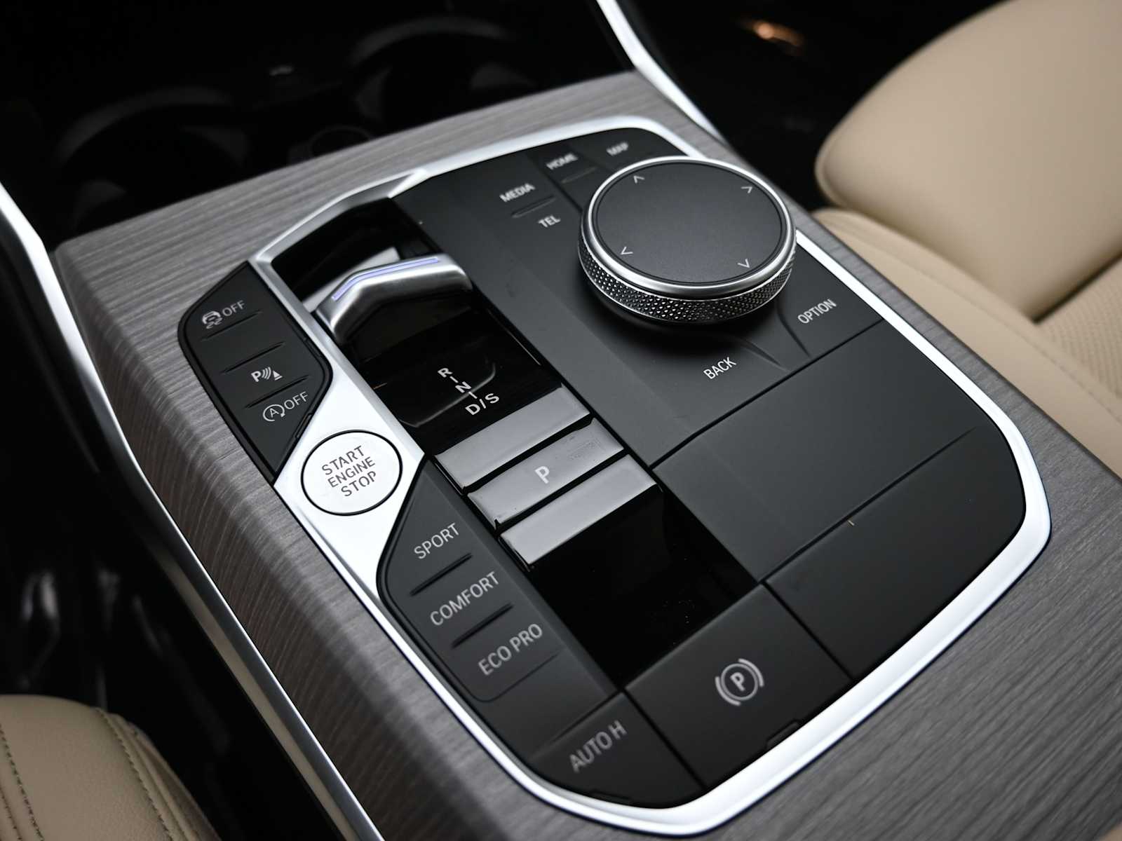 Thumbnail: 2026 BMW 3 Series - 12
