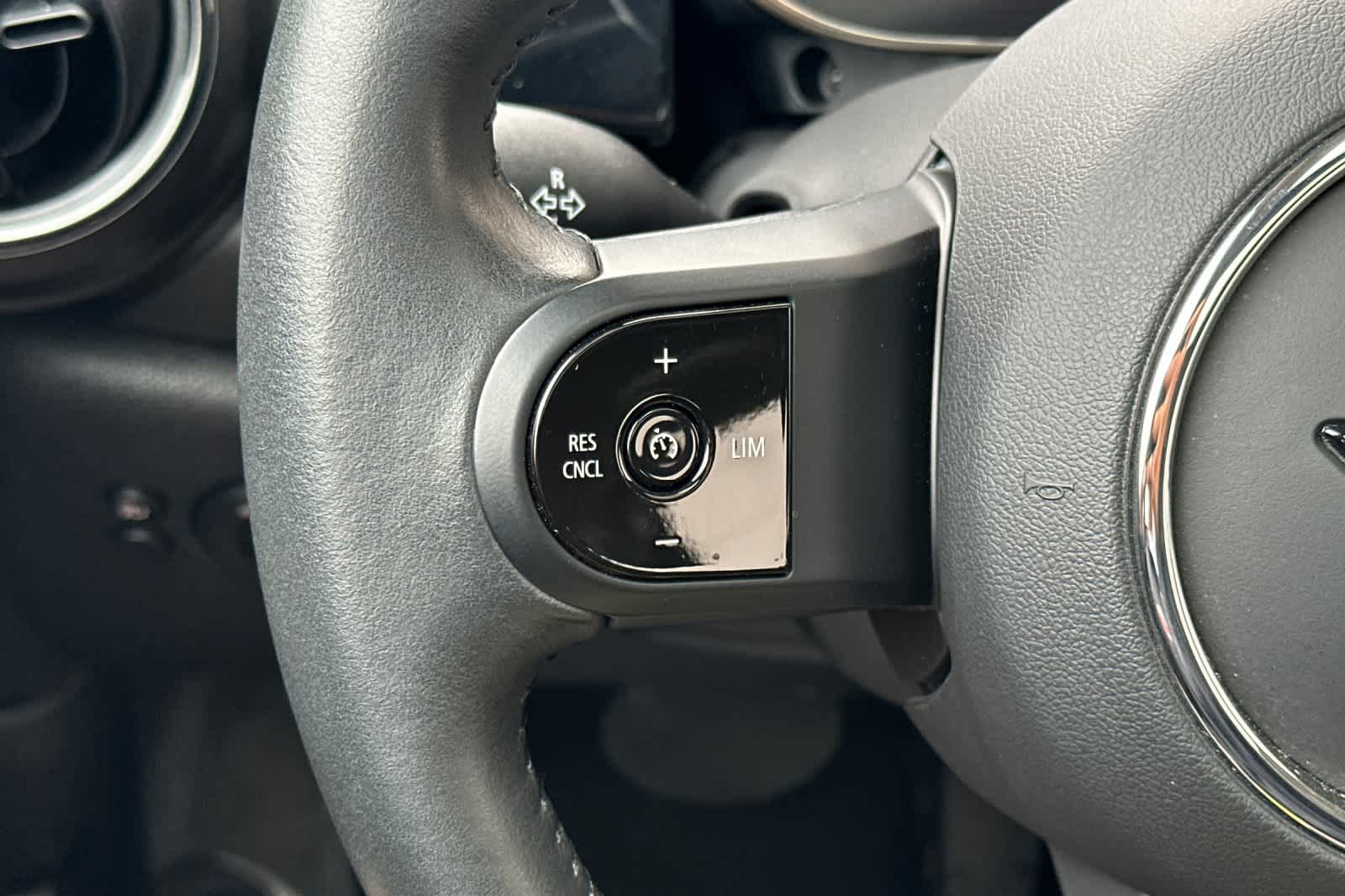 Thumbnail: 2024 MINI Cooper Hardtop - 26