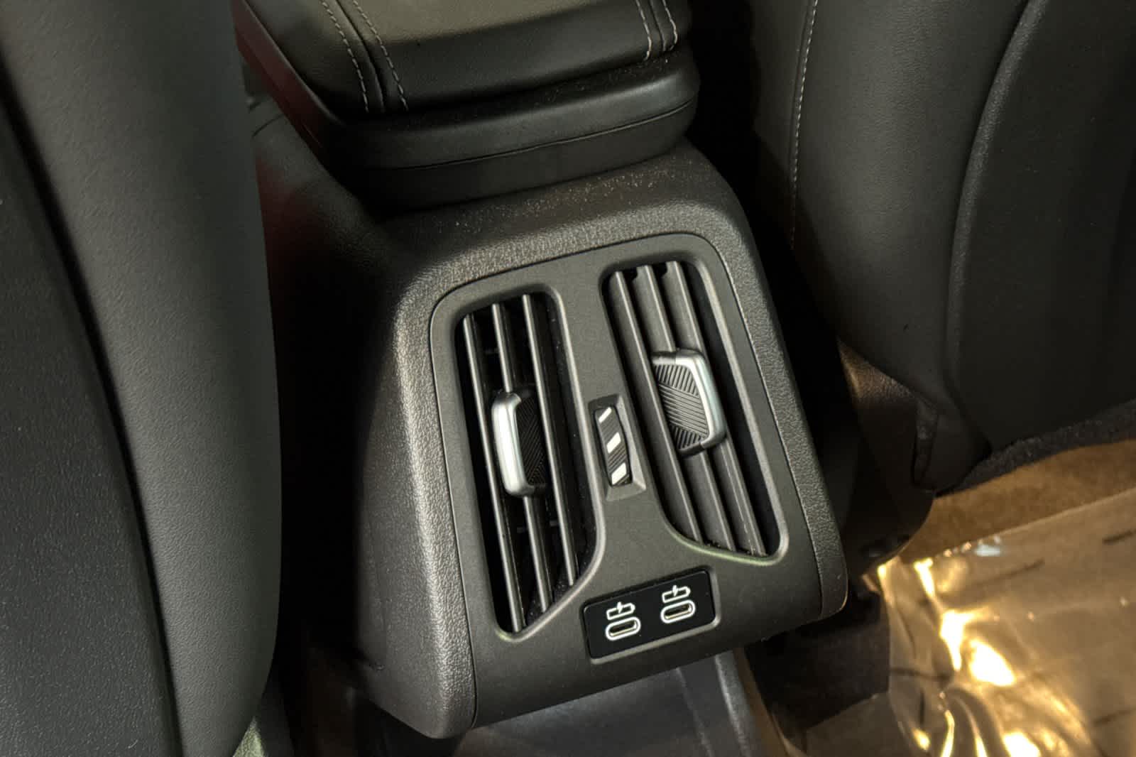 Thumbnail: 2025 BMW X2 - 14