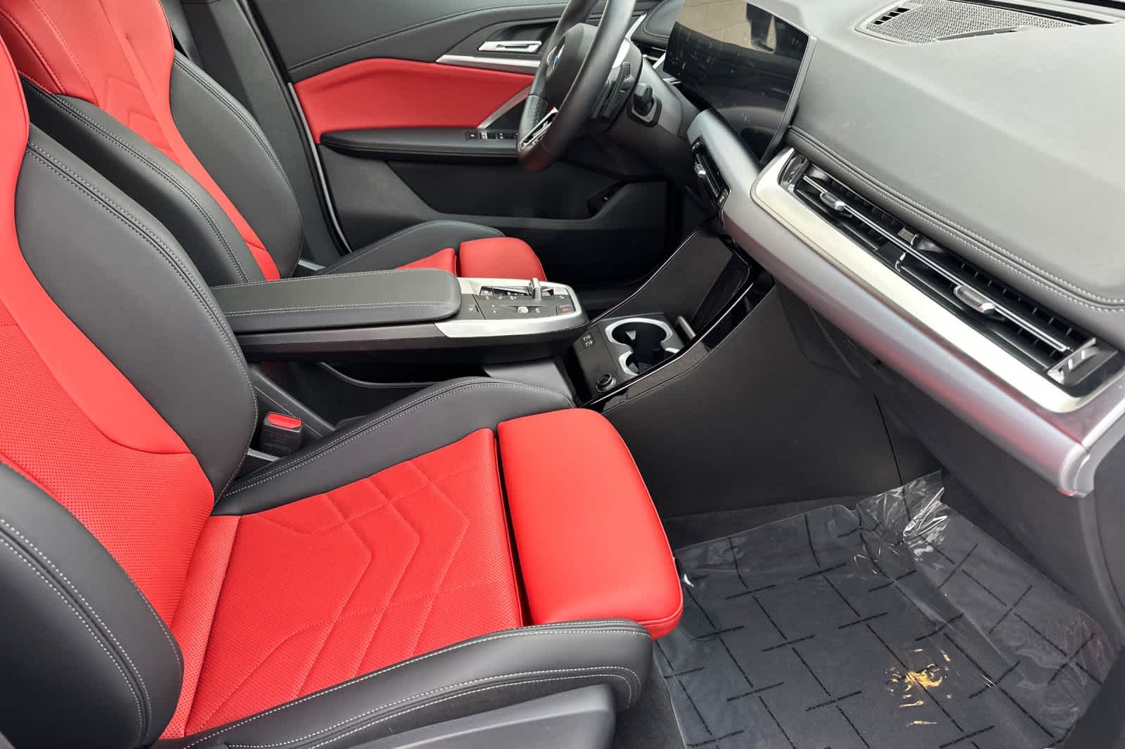 Thumbnail: 2025 BMW X1 - 17