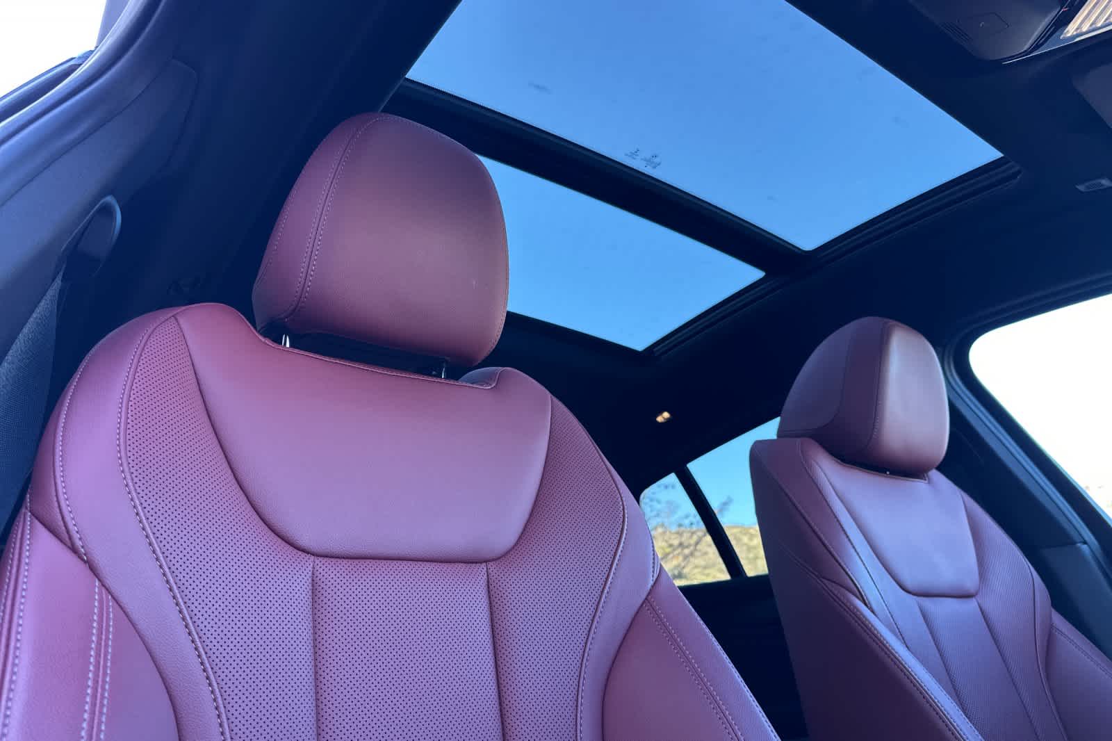 Thumbnail: 2023 BMW X4 - 18