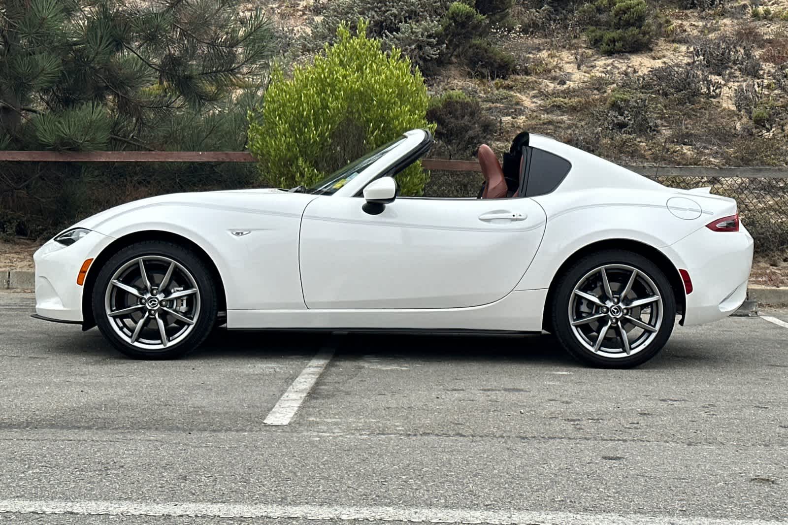 Thumbnail: 2023 Mazda MX-5 Miata - 3