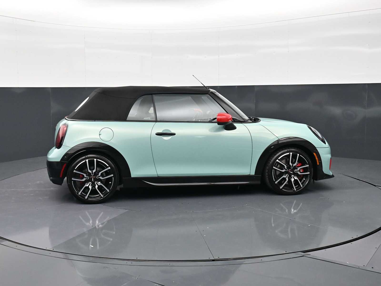 Thumbnail: 2025 MINI Cooper Convertible - 4