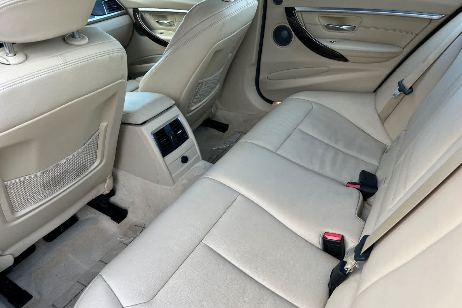 Thumbnail: 2016 BMW 3 Series - 4