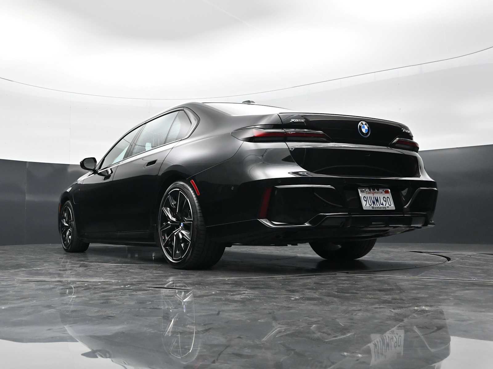 Thumbnail: 2025 BMW 7 Series - 29