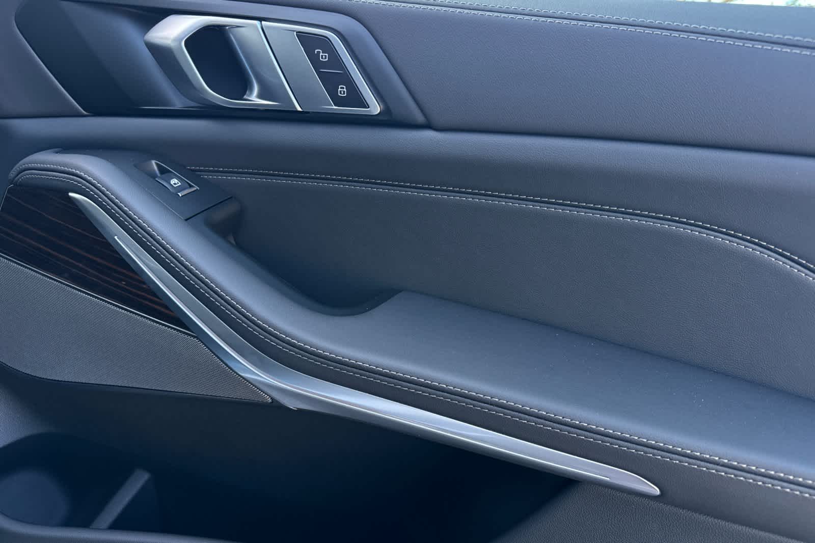 Thumbnail: 2026 BMW X5 - 19