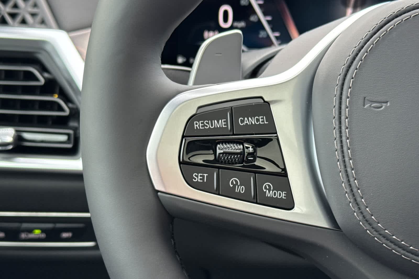 Thumbnail: 2026 BMW X7 - 29