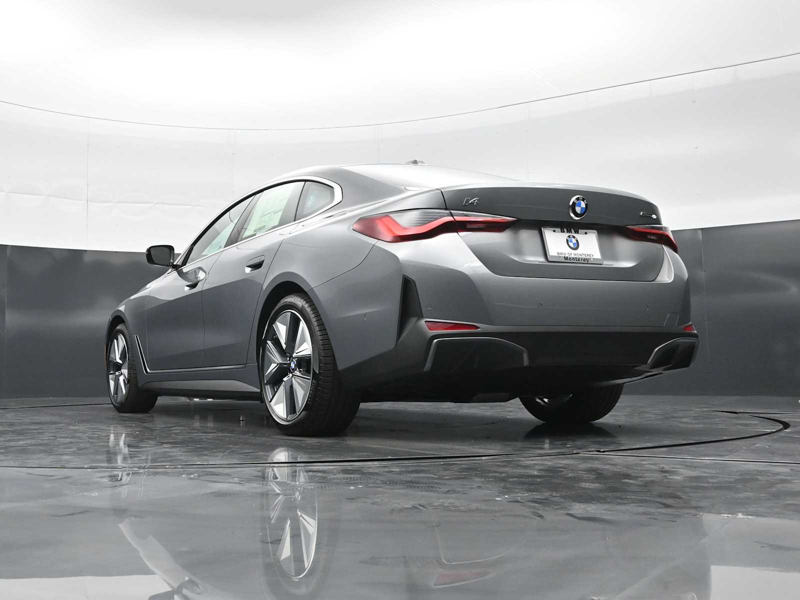 Thumbnail: 2026 BMW i4 - 31