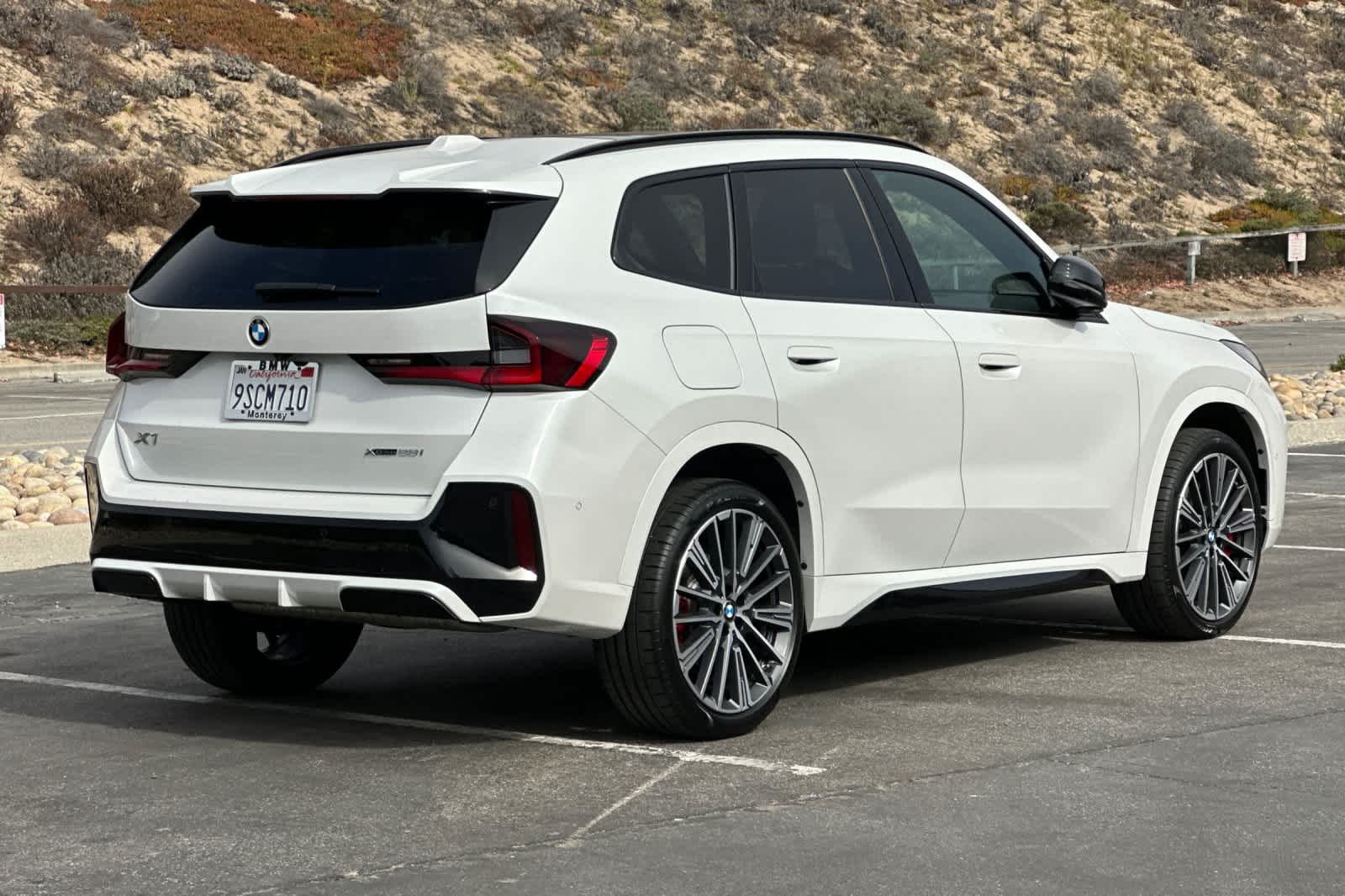 Thumbnail: 2025 BMW X1 - 2