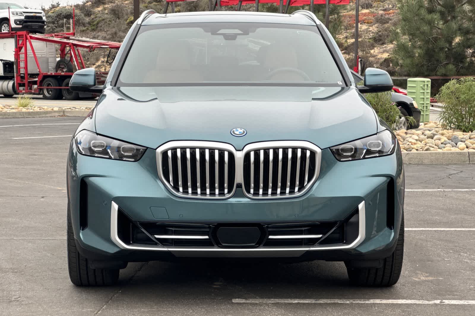 Thumbnail: 2026 BMW X5 - 10
