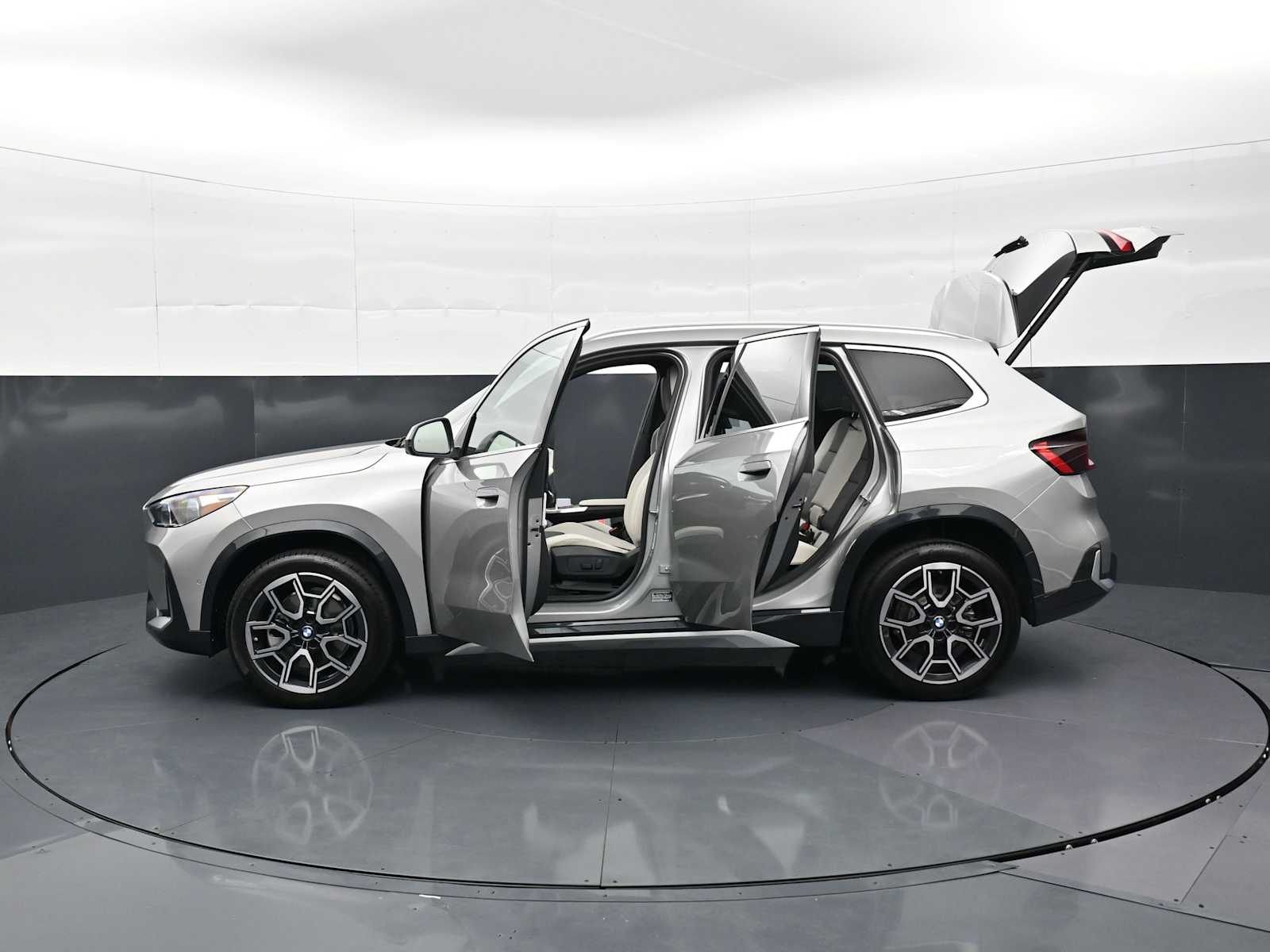 Thumbnail: 2026 BMW X1 - 35