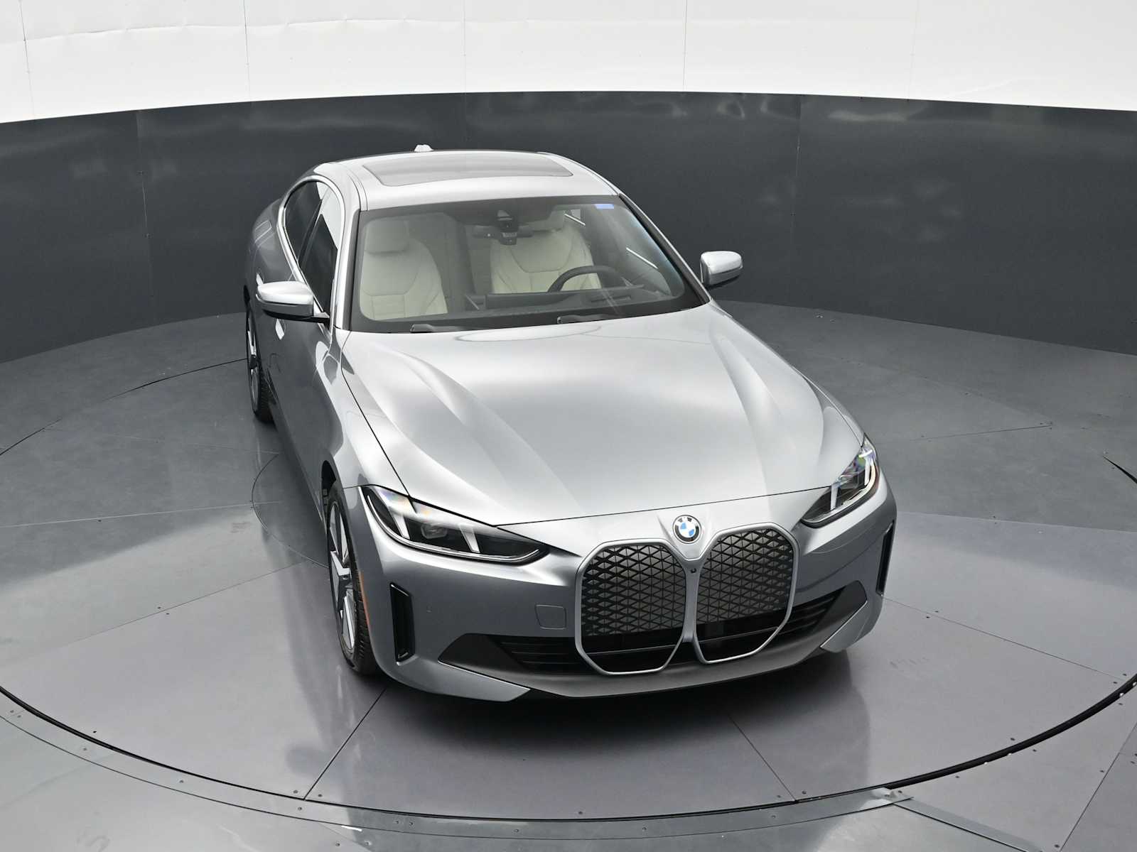 Thumbnail: 2026 BMW i4 - 19