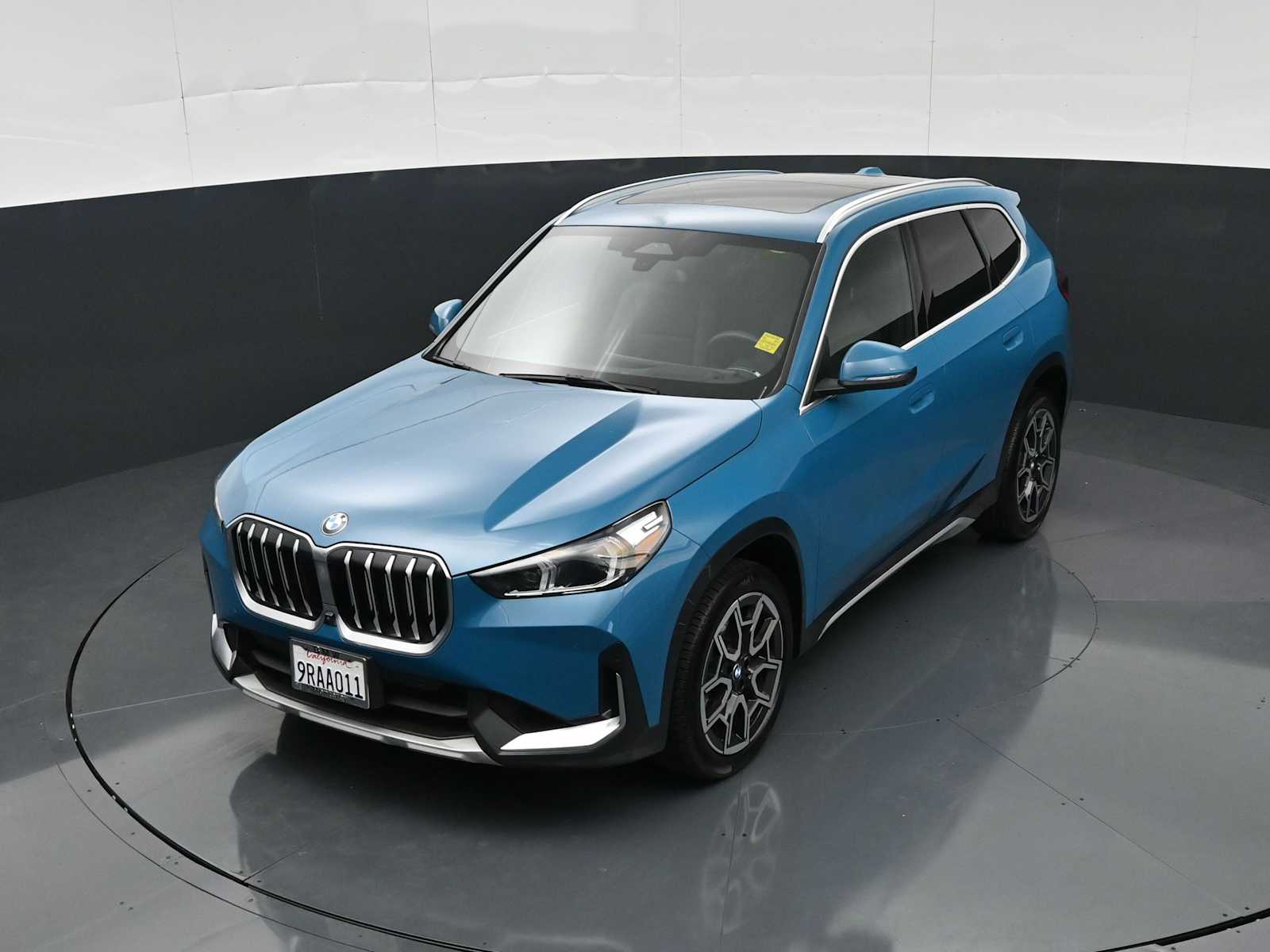 2025 BMW X1 28i - Photo 17