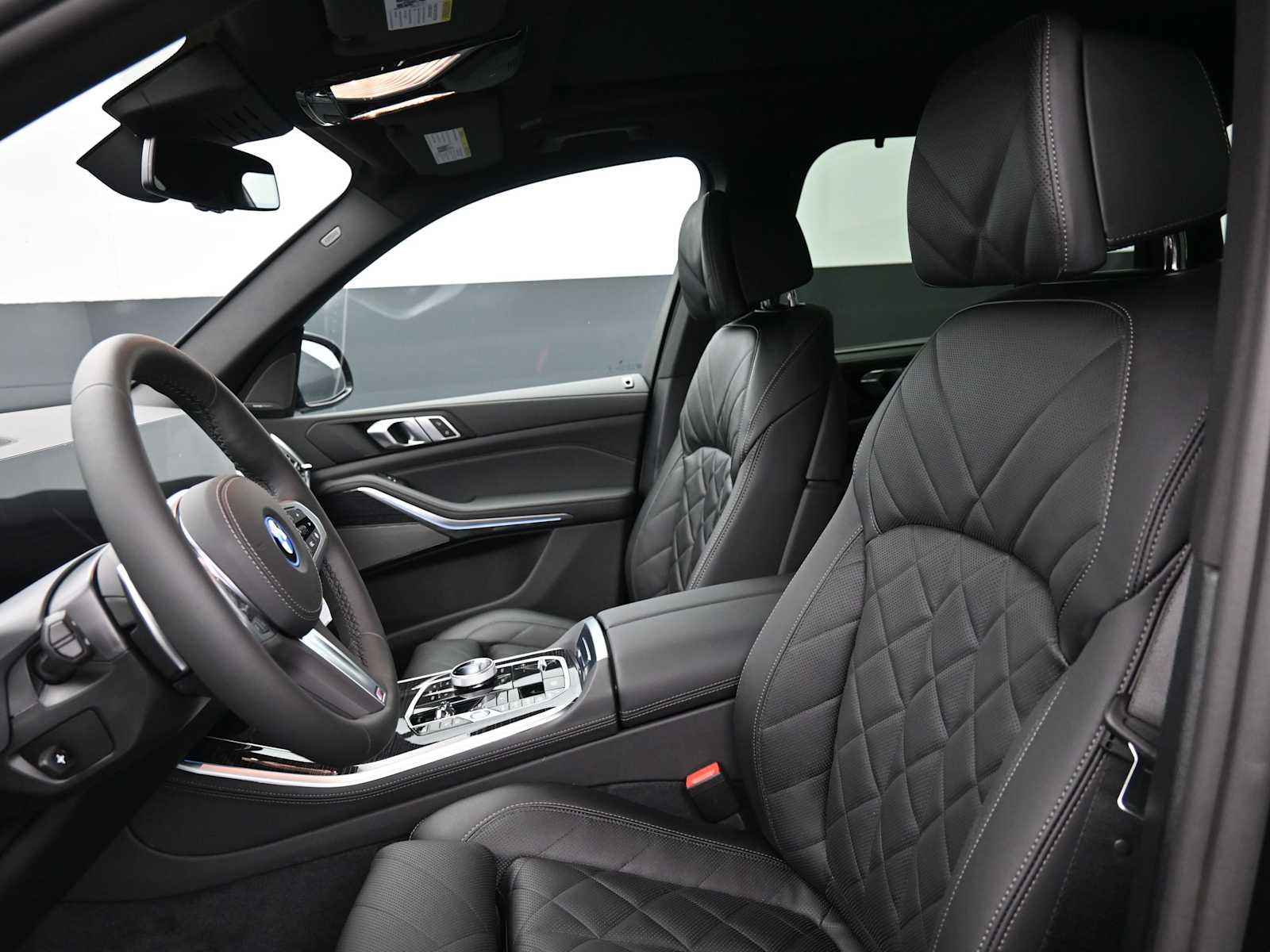 Thumbnail: 2026 BMW X5 - 10