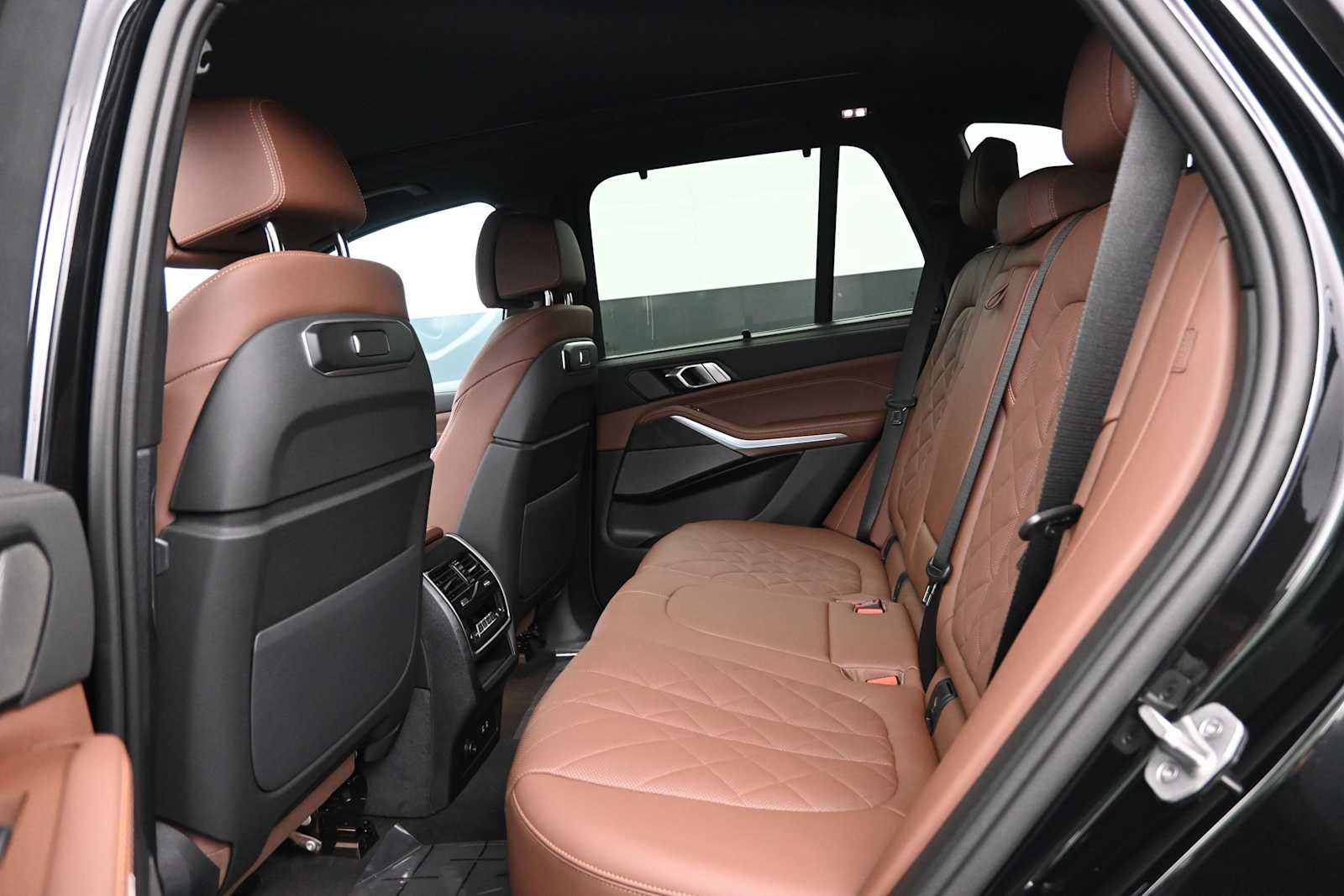 Thumbnail: 2026 BMW X5 - 14