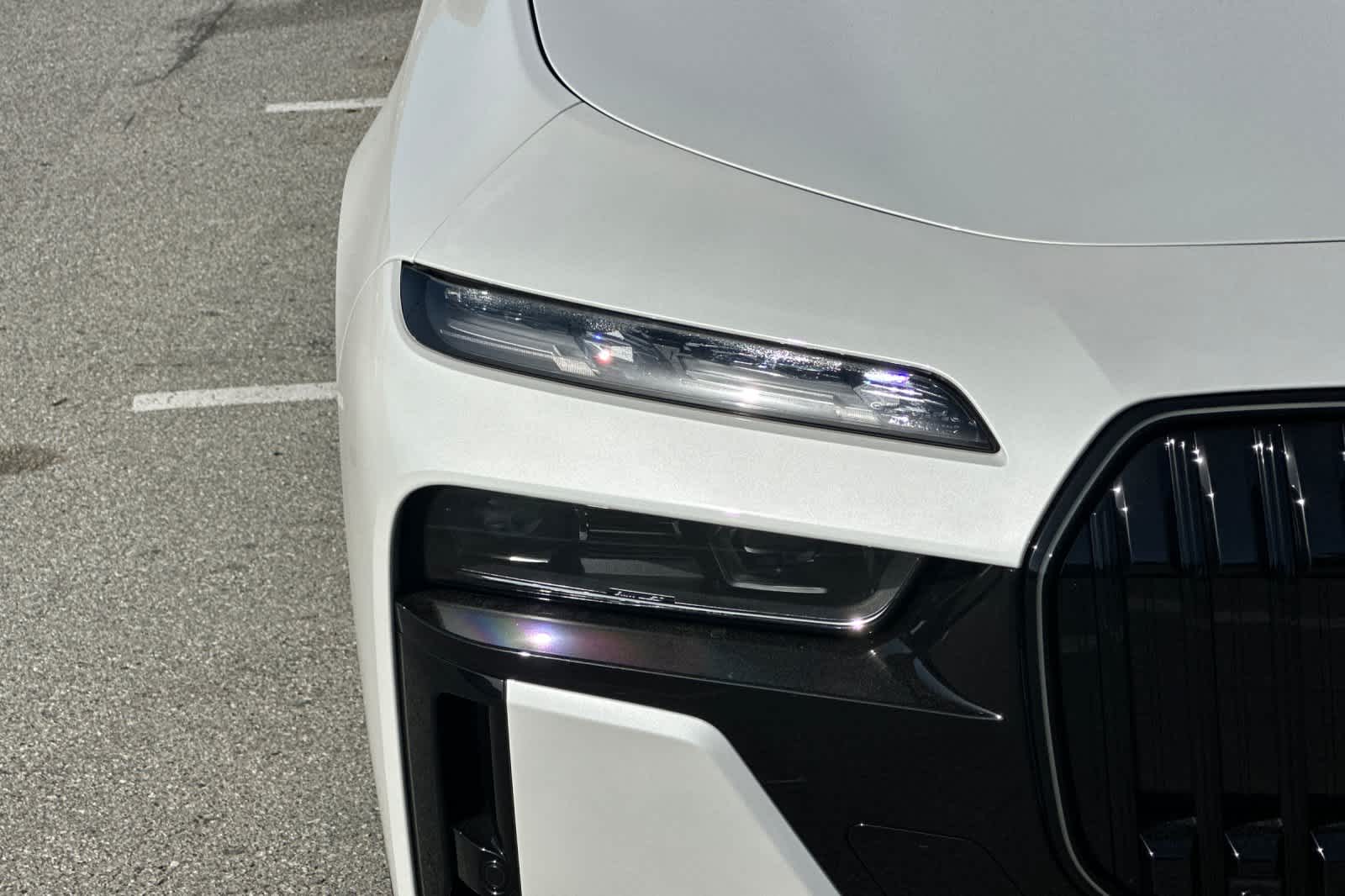 Thumbnail: 2025 BMW 7 Series - 29