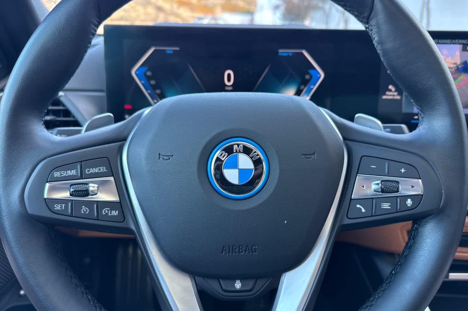 Thumbnail: 2023 BMW 3 Series - 27