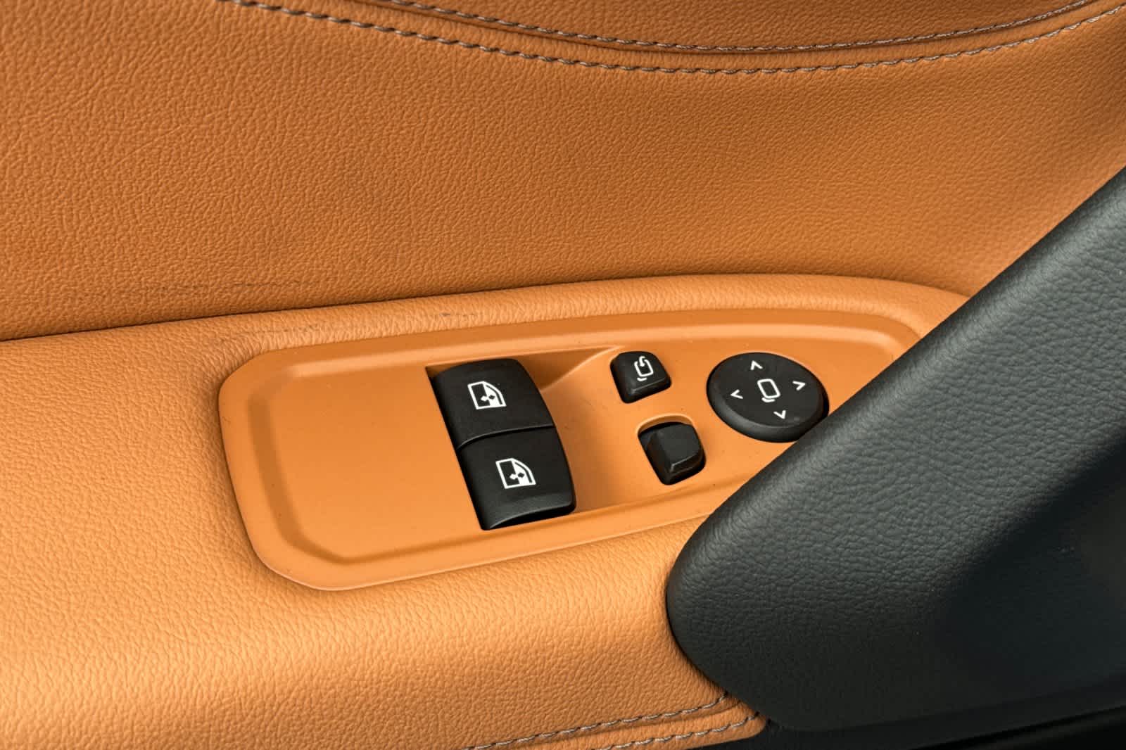 Thumbnail: 2026 BMW Z4 - 14