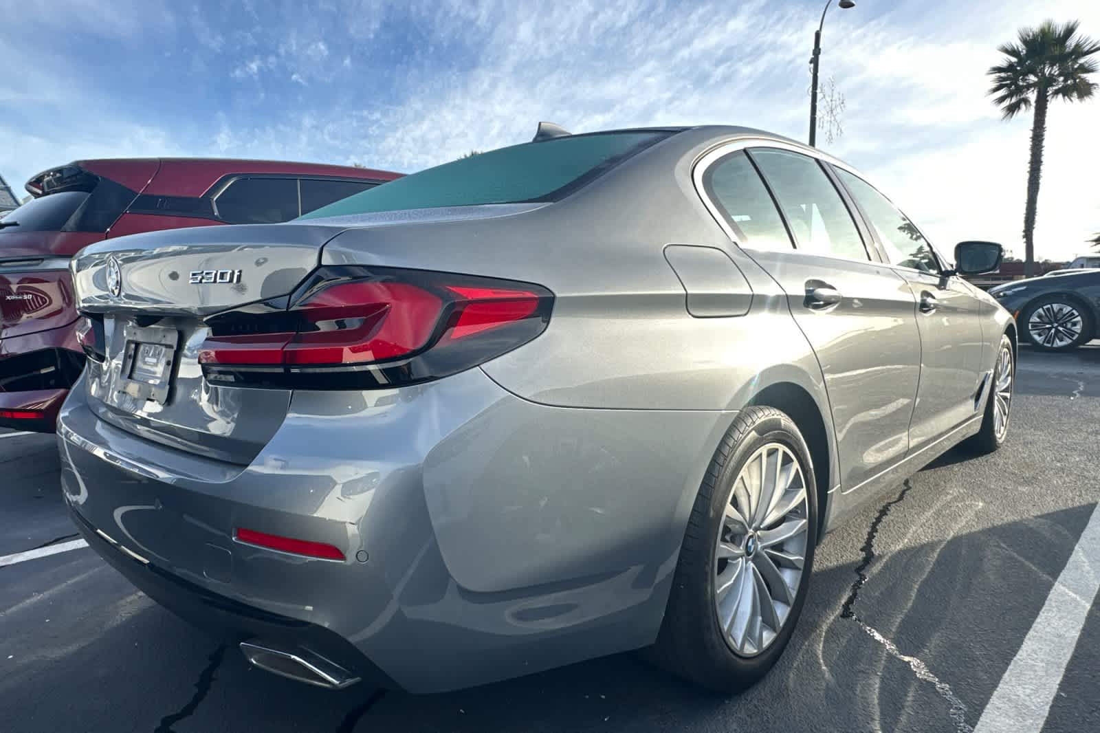 Thumbnail: 2023 BMW 5 Series - 2