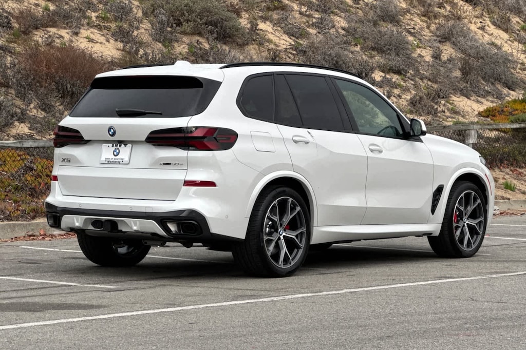 New 2026 BMW X5 PHEV xDrive50e SUV